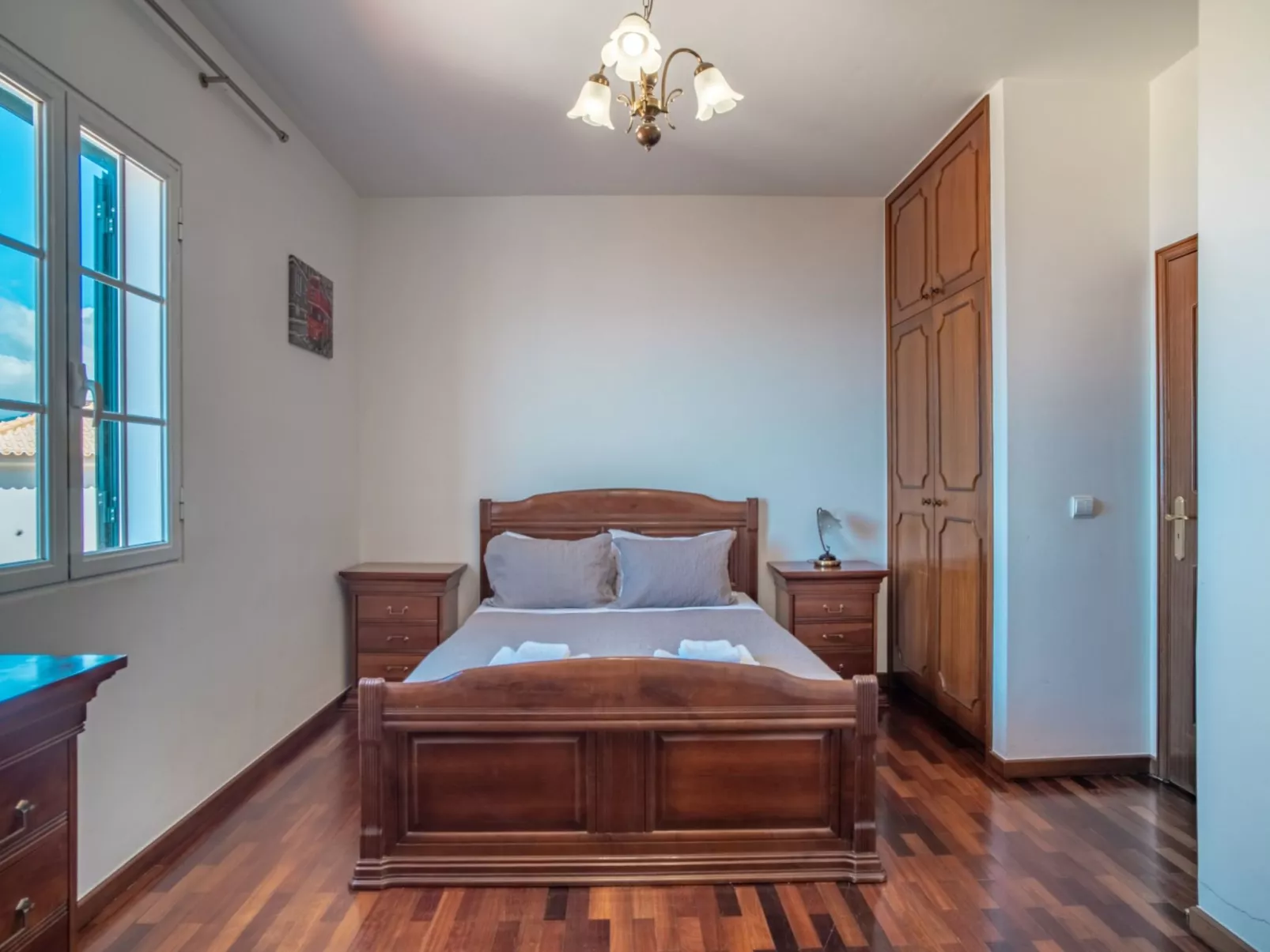 Villa mit Gartenblick-Image-tags.info