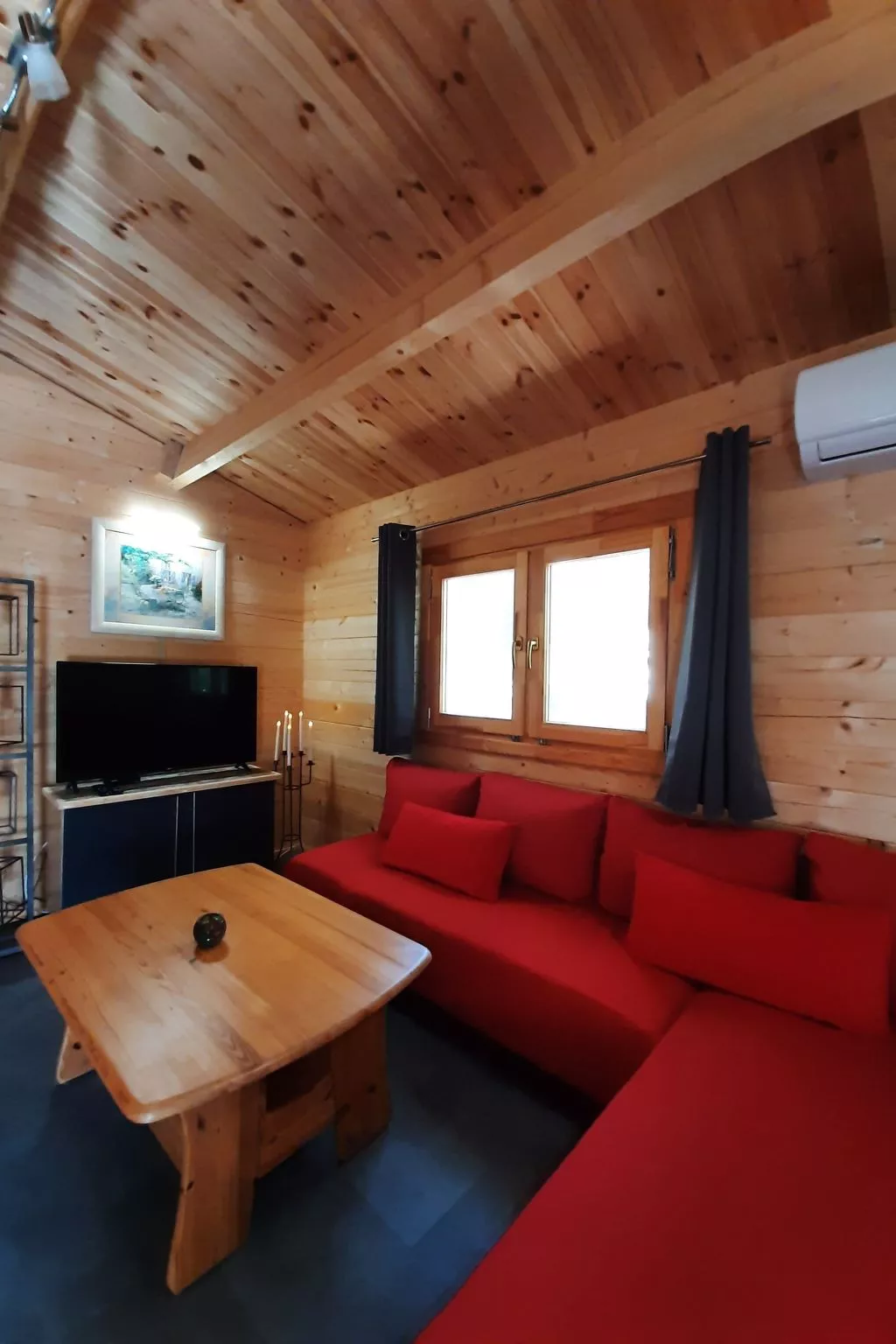 Mit Terrasse und Gemeinschaftspool-Binnen