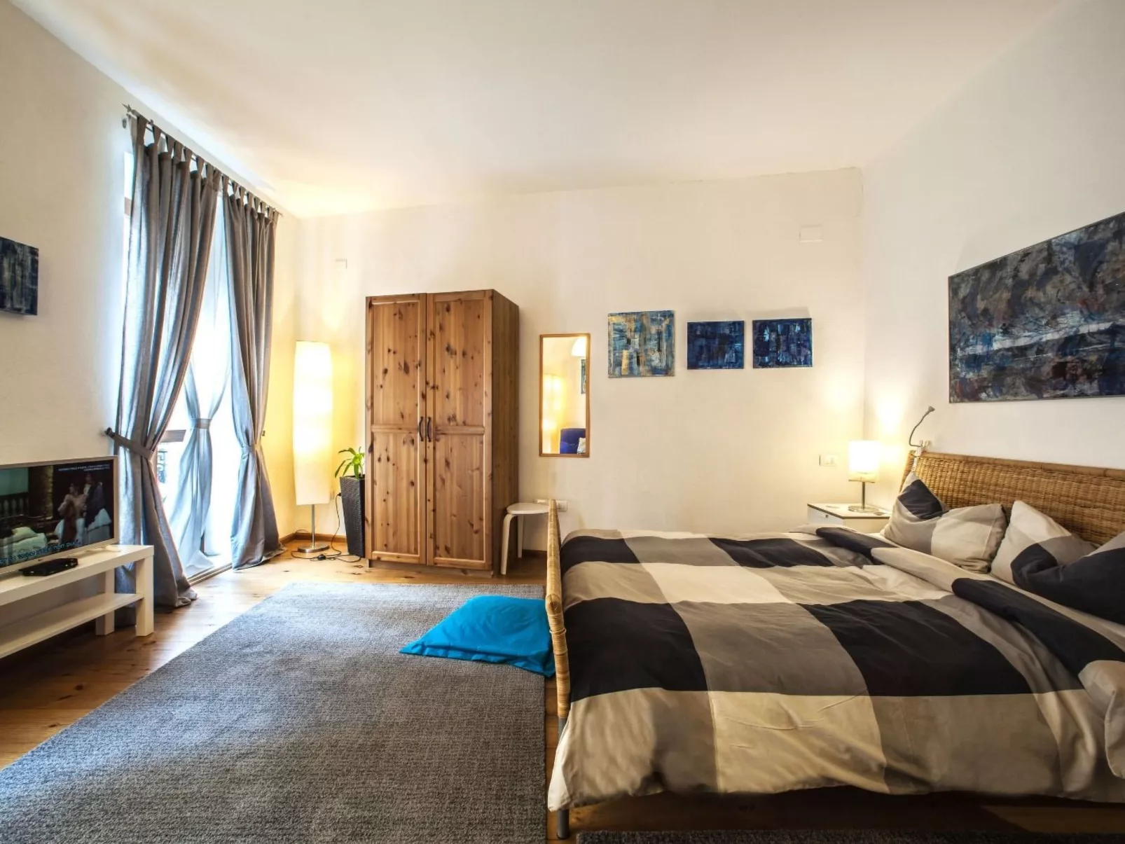 Studio Apartments Altstadt über Manno-Binnen