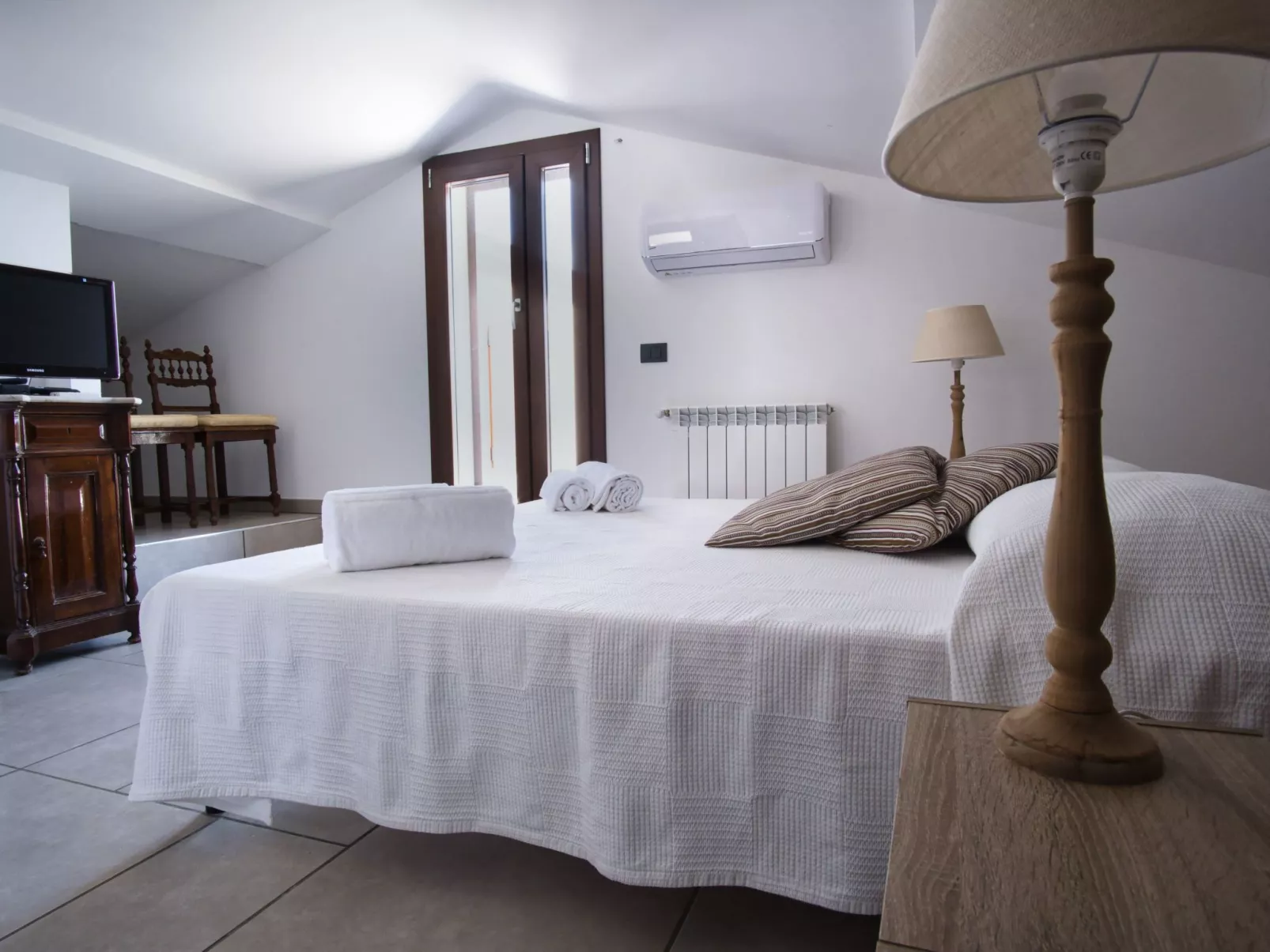 Villa of Wings-Binnen