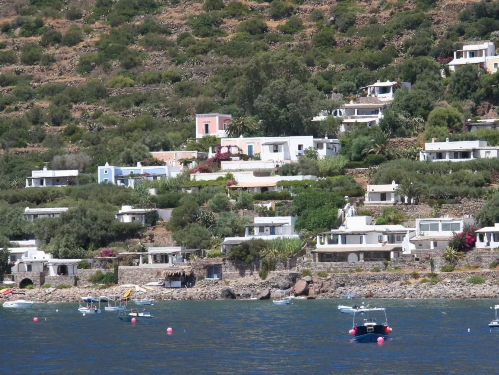 Landhaus mit Blick auf die Äolischen Inseln-Buiten