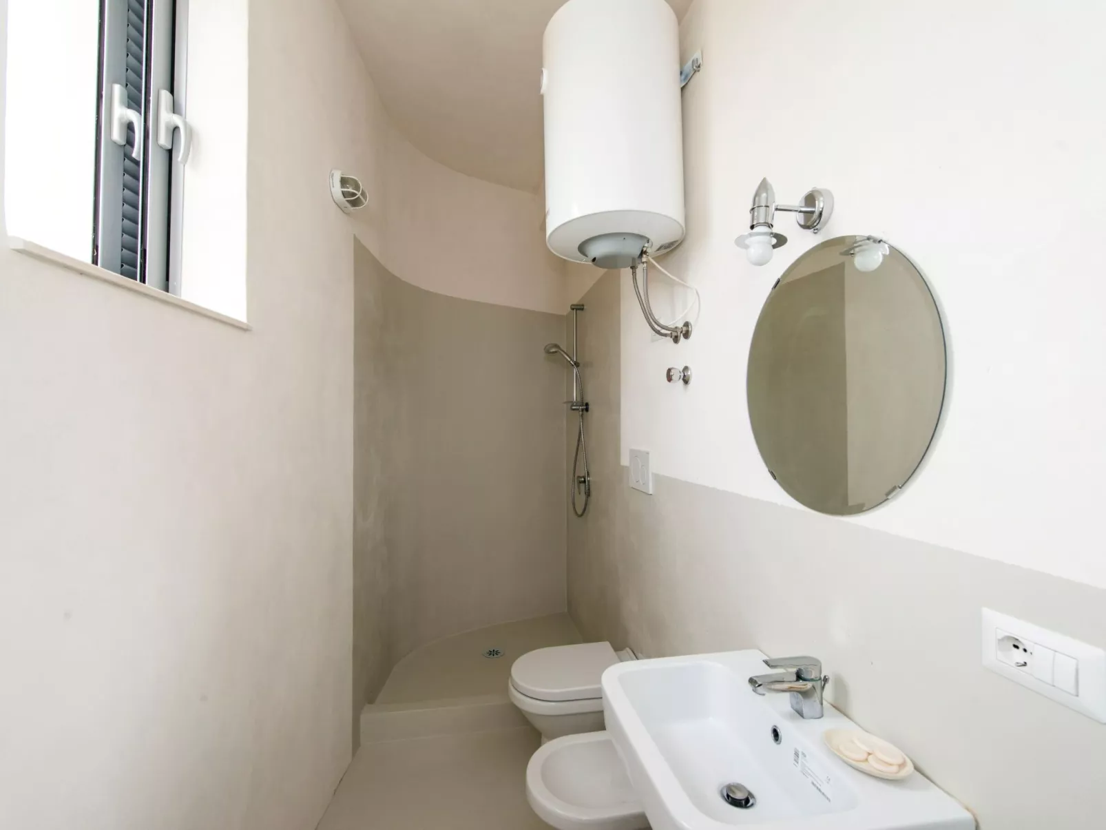 Villa Vendicari in Calabernardo-Image-tags.info