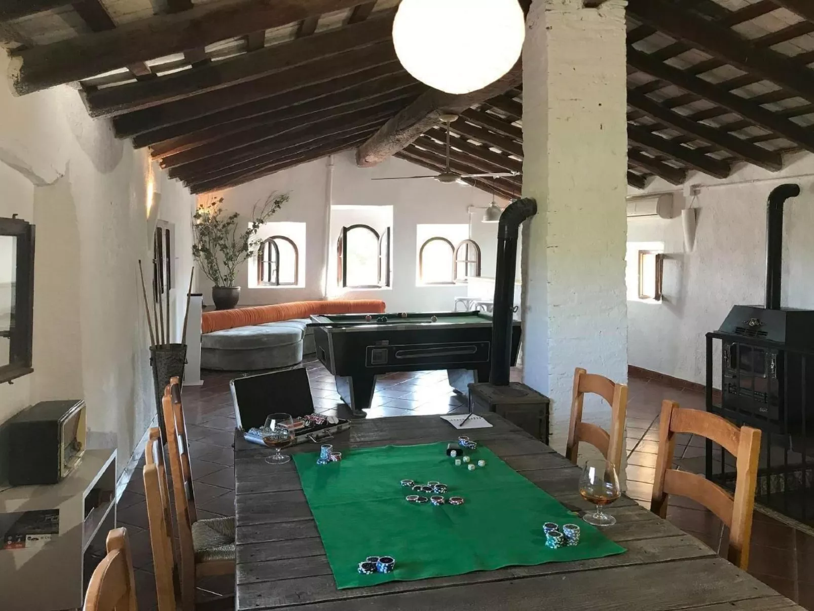 Masia Can Trabal für 24 Gäste mit privatem Pool in der Nähe von Sitges-Image-tags.info