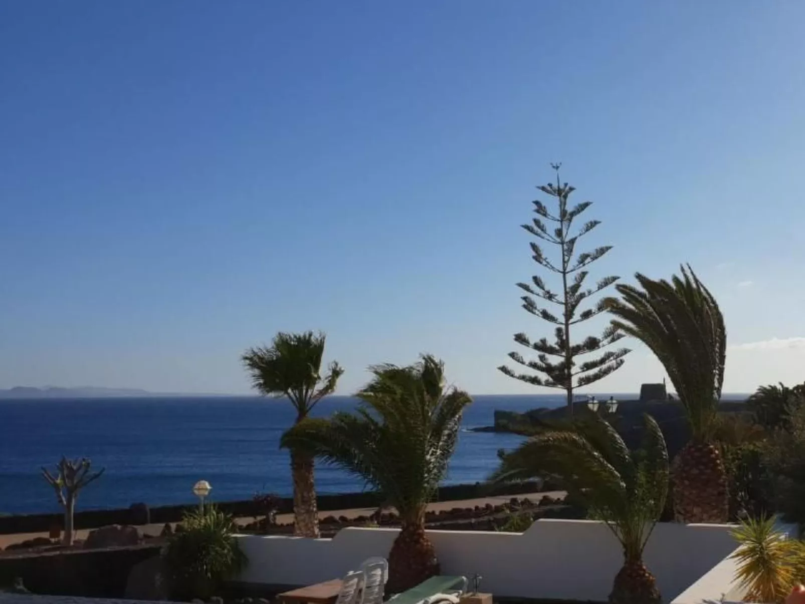 Schöne Wohnung in Playa Blanca mit Grill, Garten und Terrasse und Neben dem Str-Image-tags.info