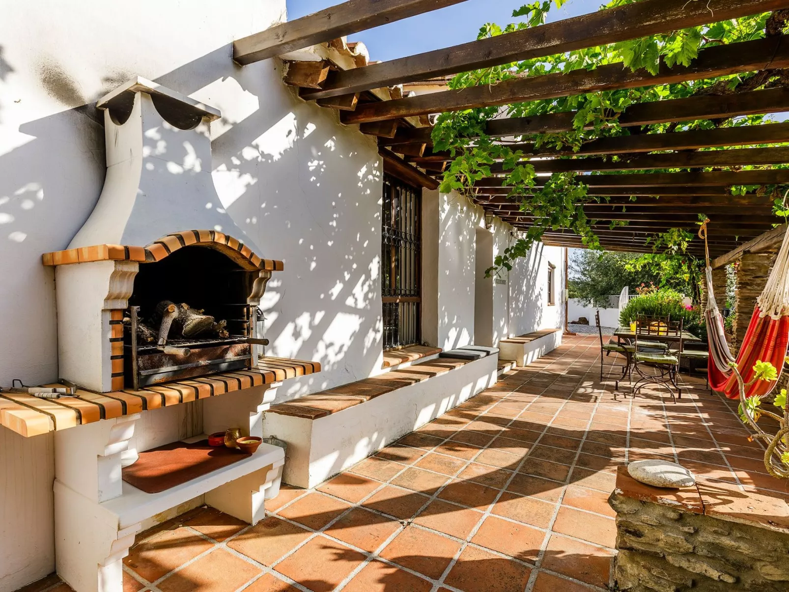 Hundefreundliches Ferienhaus mit privatem Pool-Buiten