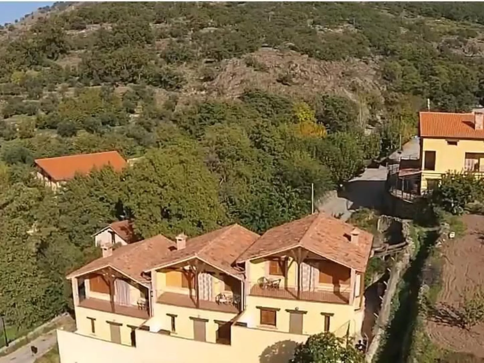 Natürlicher Urlaub in einem Ferienhaus mit Garten und Terrasse-Buiten