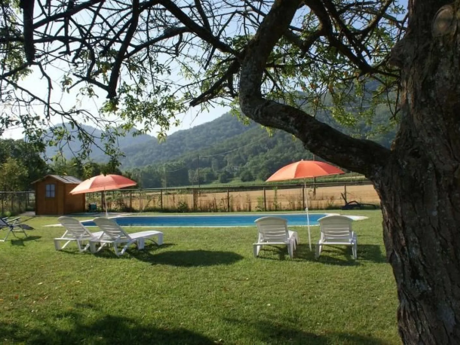 Wohnung El Graner mit großer Fensterfront-Buiten