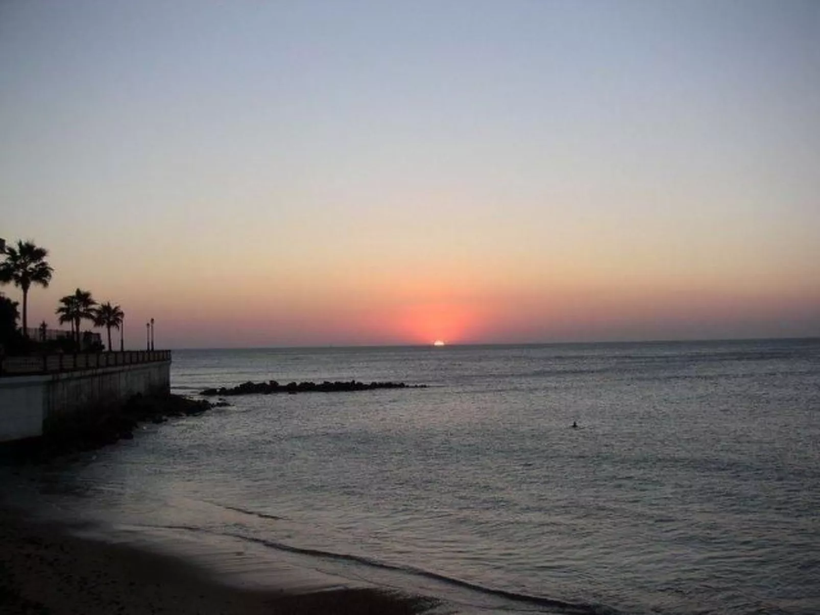 Penthouse. Klimatisierung. Strand und Sonne das ganze Jahr über-Image-tags.info