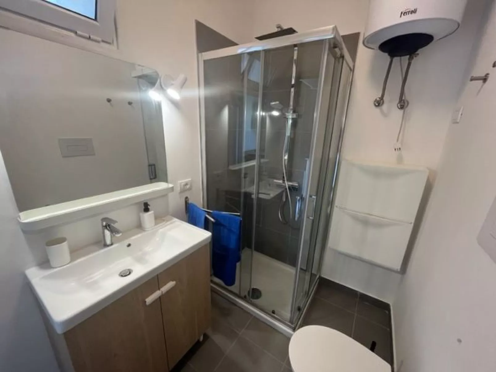 Kleines Haus Valderice-Binnen