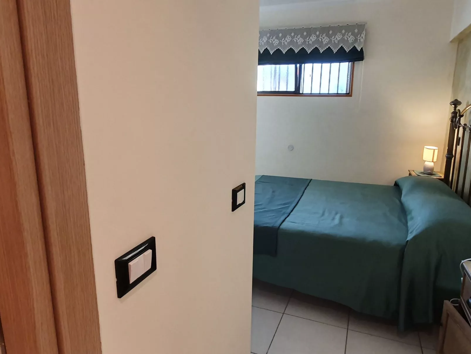 Zyklopenhaus. Erstaunliche Aussicht und privates Mini-Spa-Image-tags.info