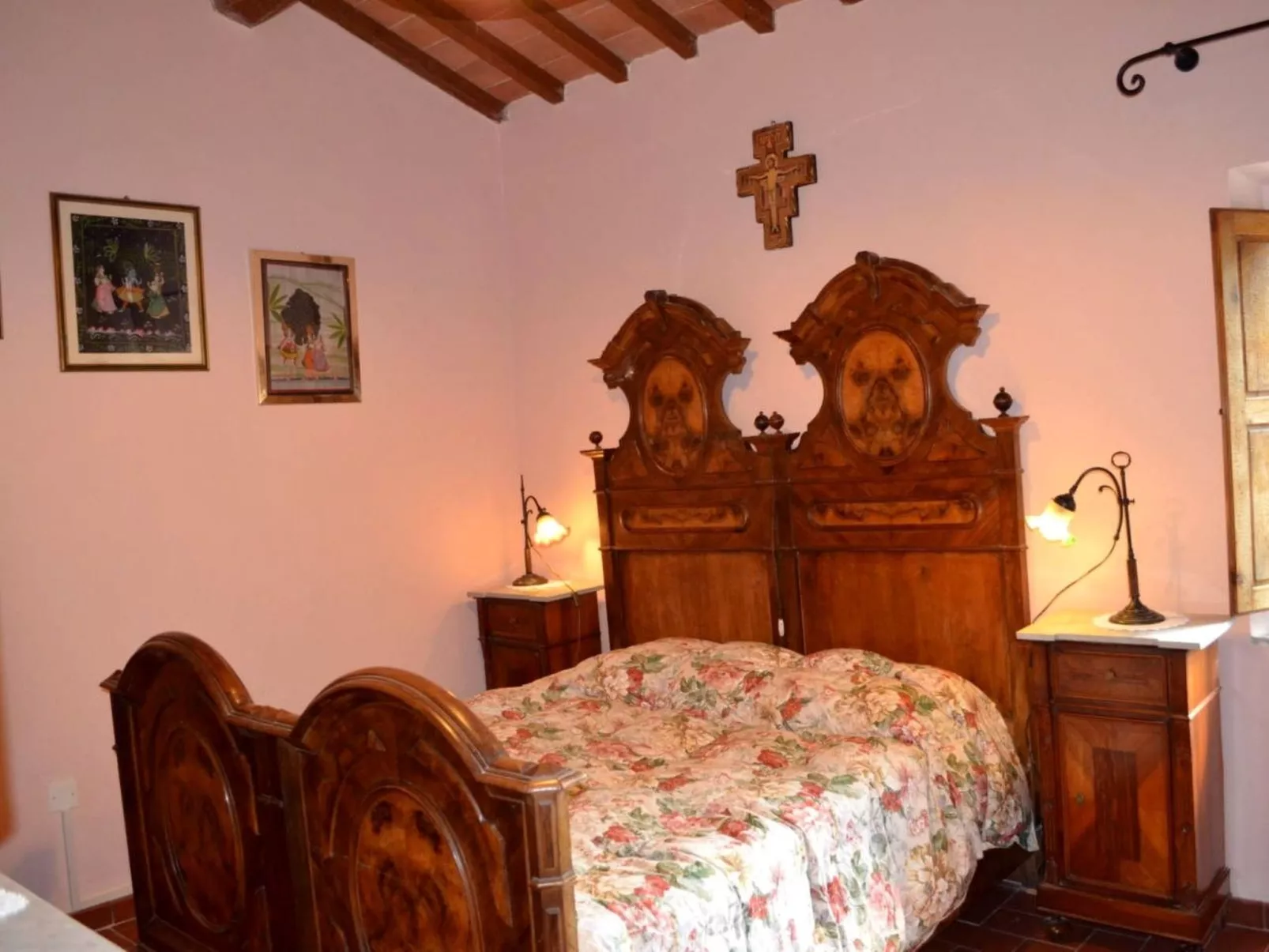 Haus in Marciano mit privatem Parkplatz-Image-tags.info