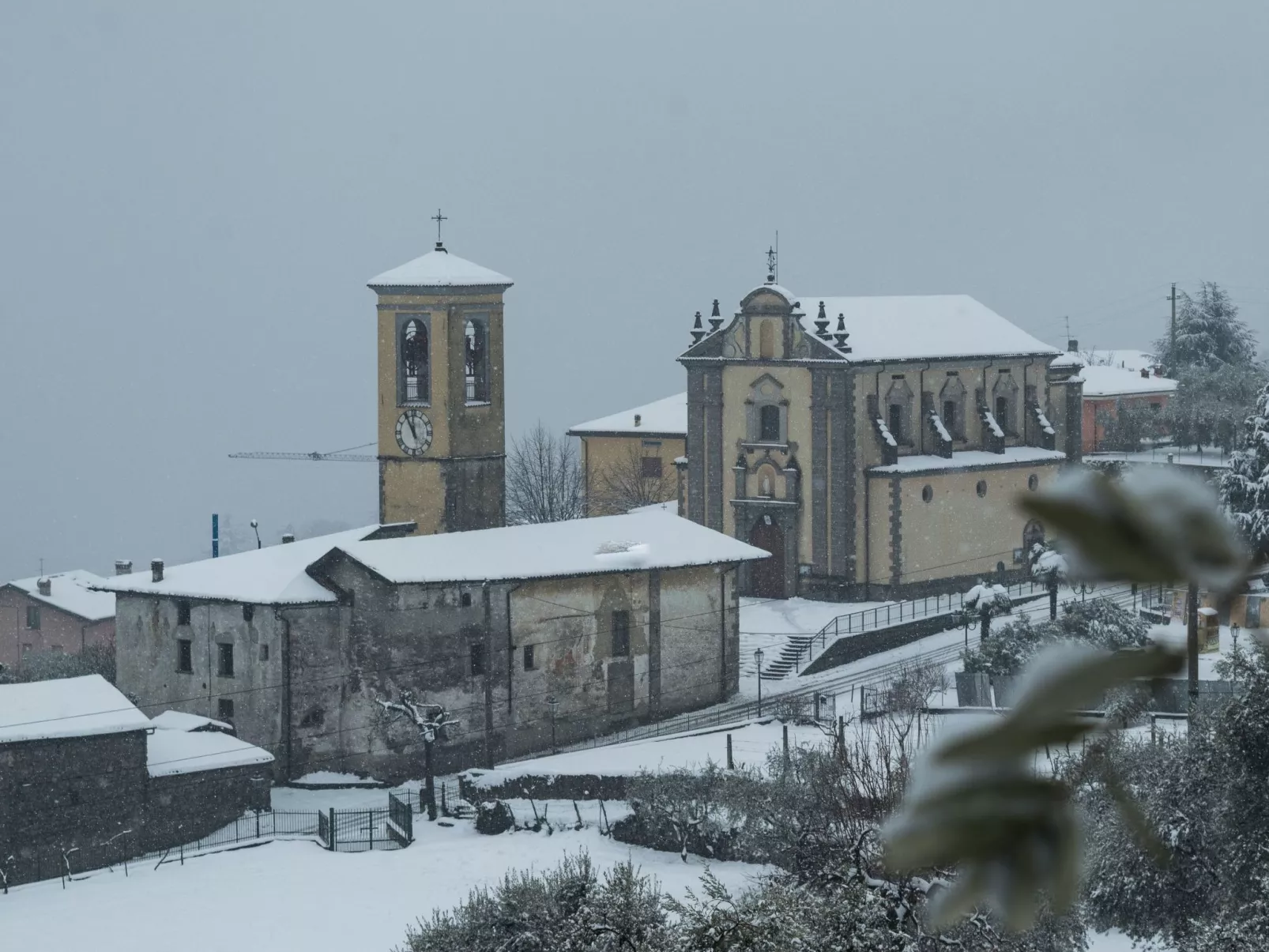Studio-Apartment mit Balkon mit Seeblick und Zugang zum Garten-Buiten