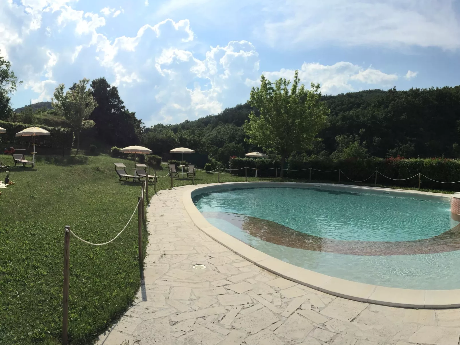 Wohnung in Apecchio mit Privatparkplatz-Buiten