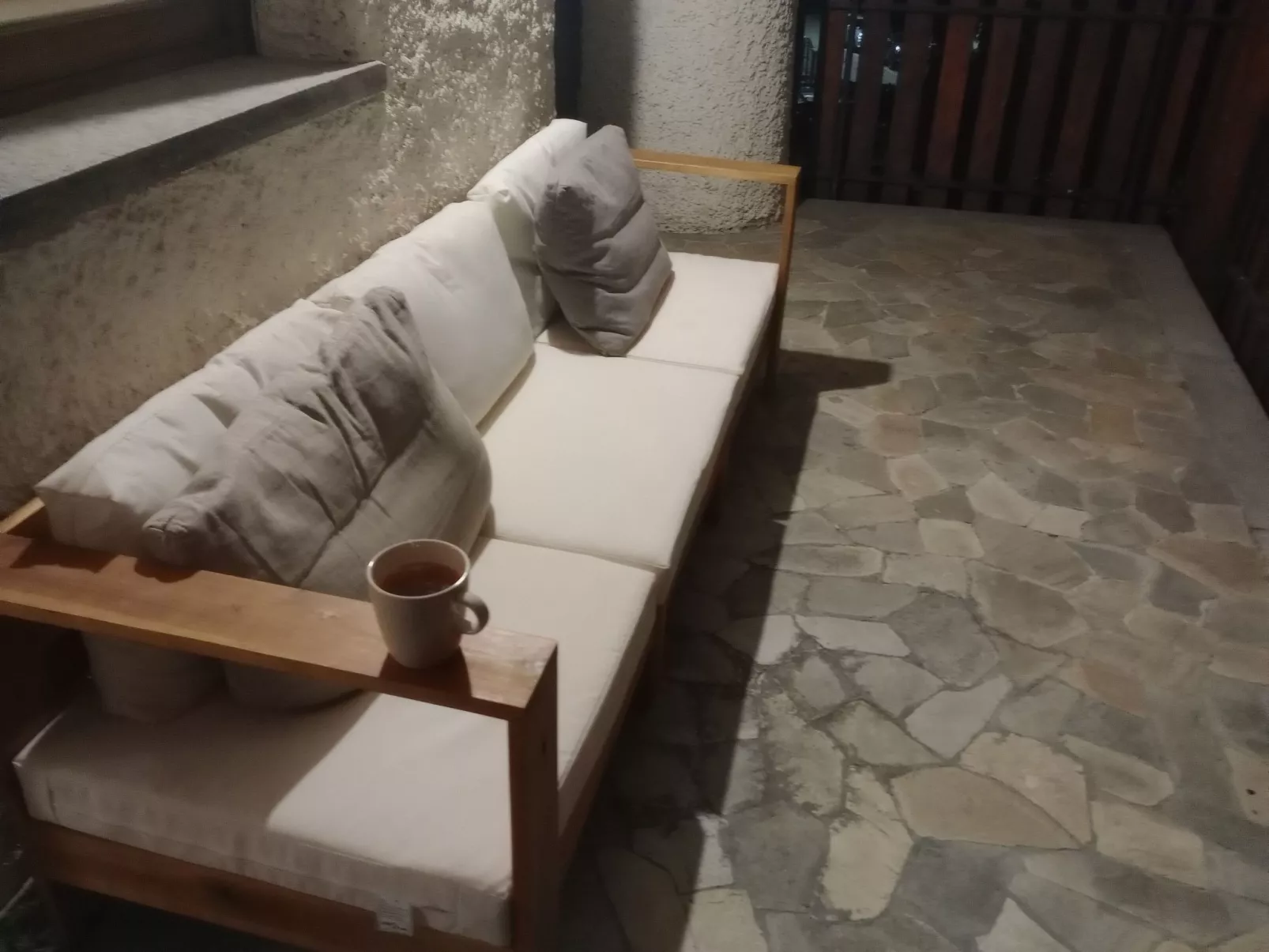 Mit Bergblick-Binnen