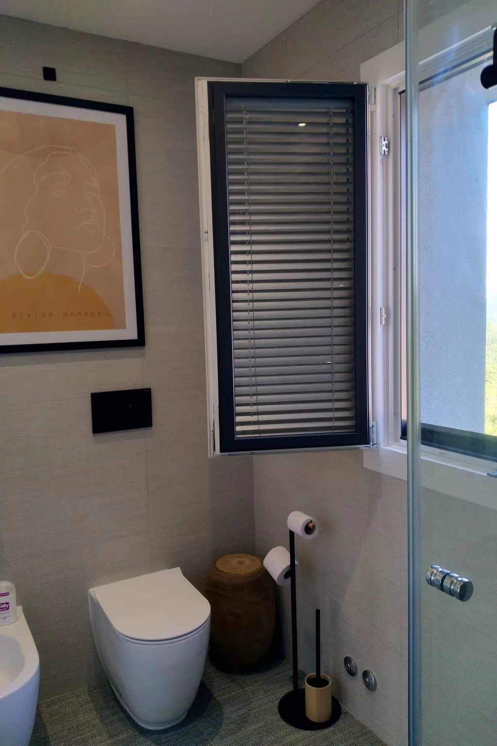 Wunderschönes Ferienhaus mit Pool und 360° Blick-Binnen