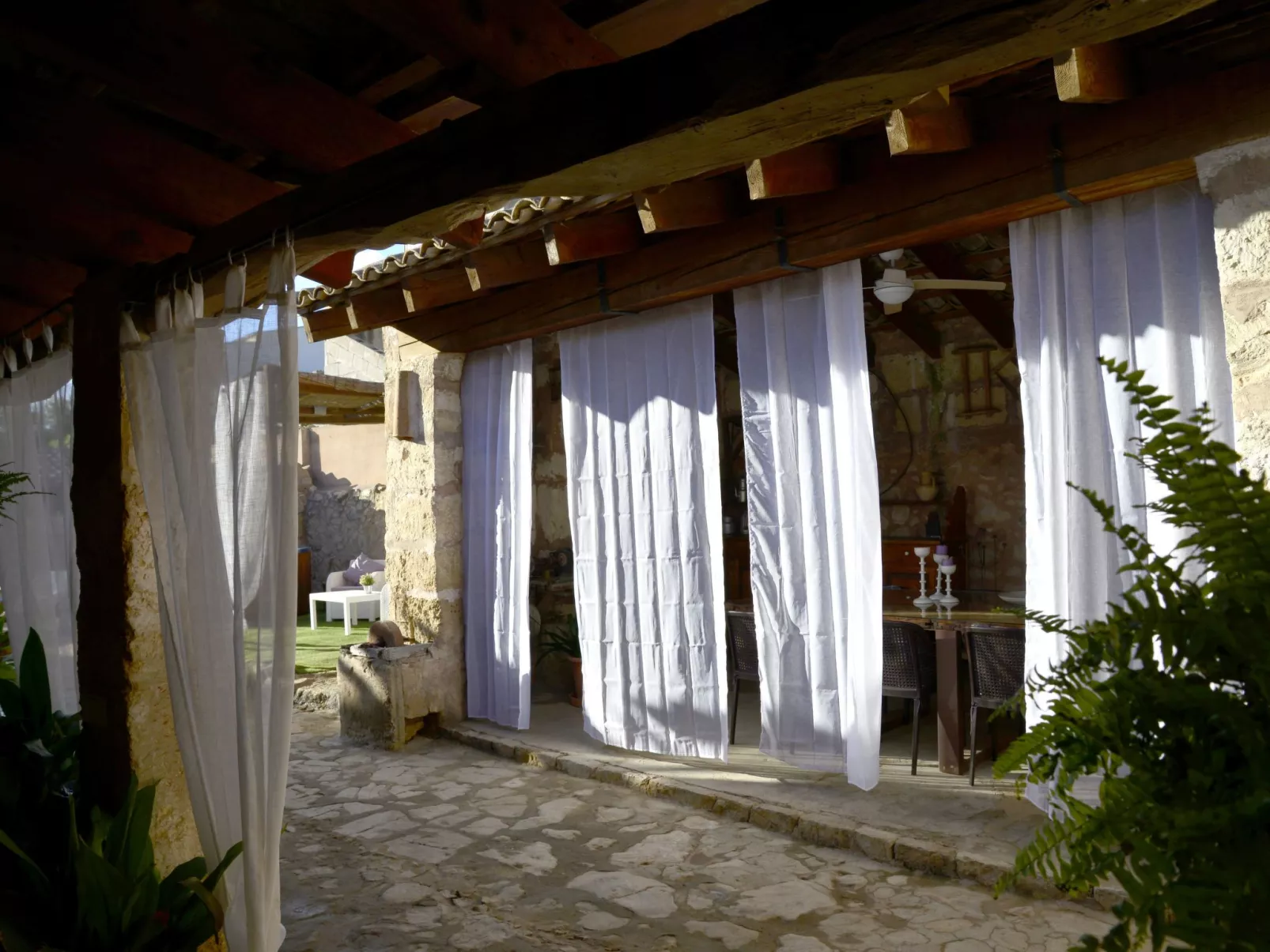 Jedes Ferienhaus mit Garten und Schwimmbad-Image-tags.info