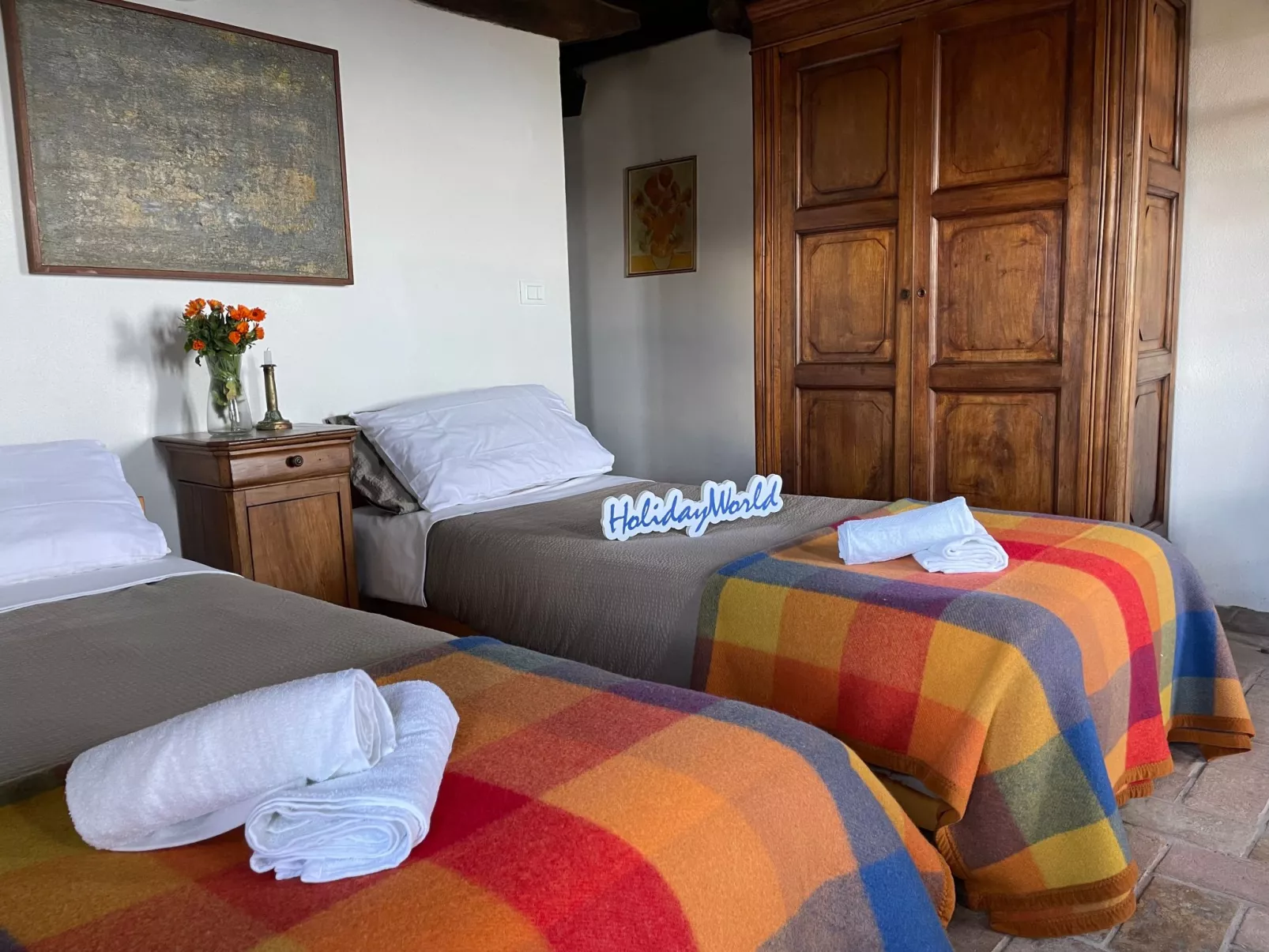 Retreat with a  View by Holiday World-Binnen