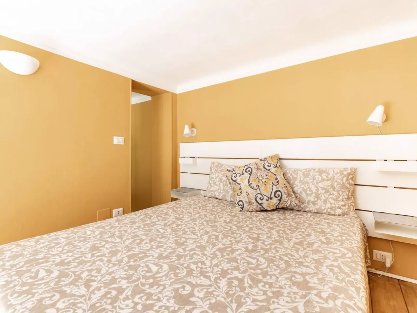 Carla B von Holiday World-Binnen