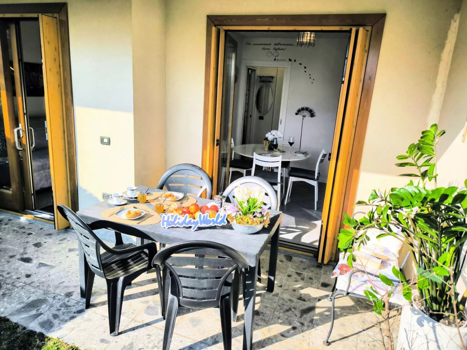 Sweet Awakening von Holiday World-Binnen