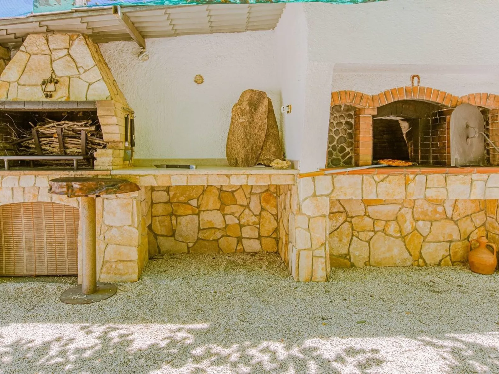 Poggio Trullo mit Pool-Image-tags.info