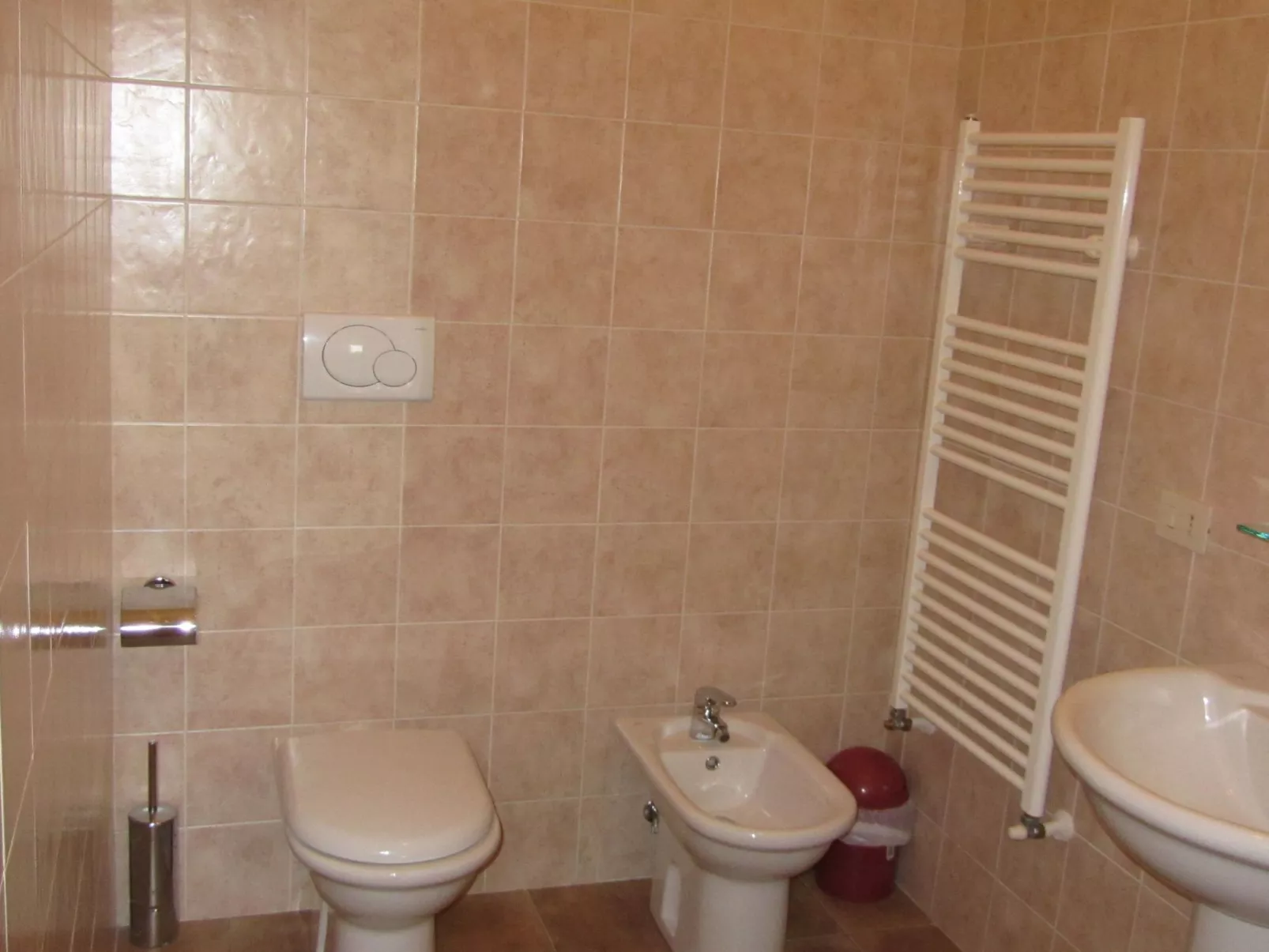 Mit Privatparkplatz-Binnen