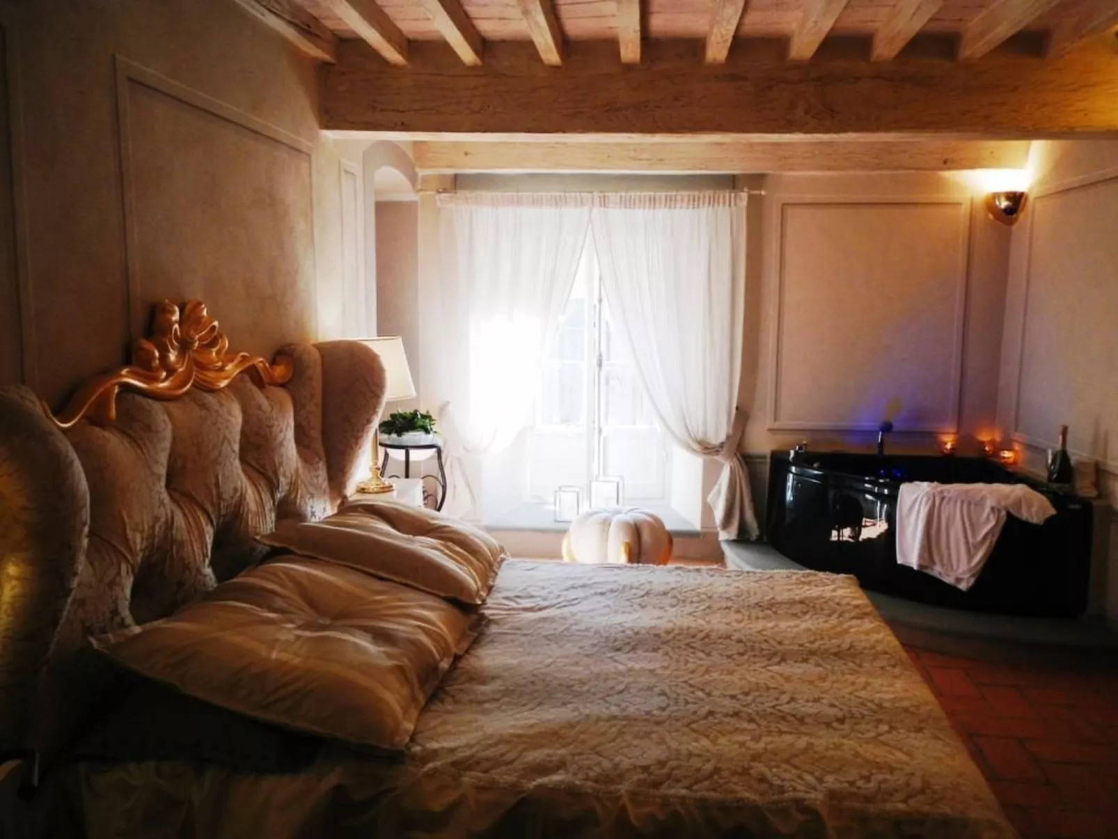 Stilvolle Wohnung mit Whirlpool in einem Renaissance-Palazzo mitten in Cortona-Binnen