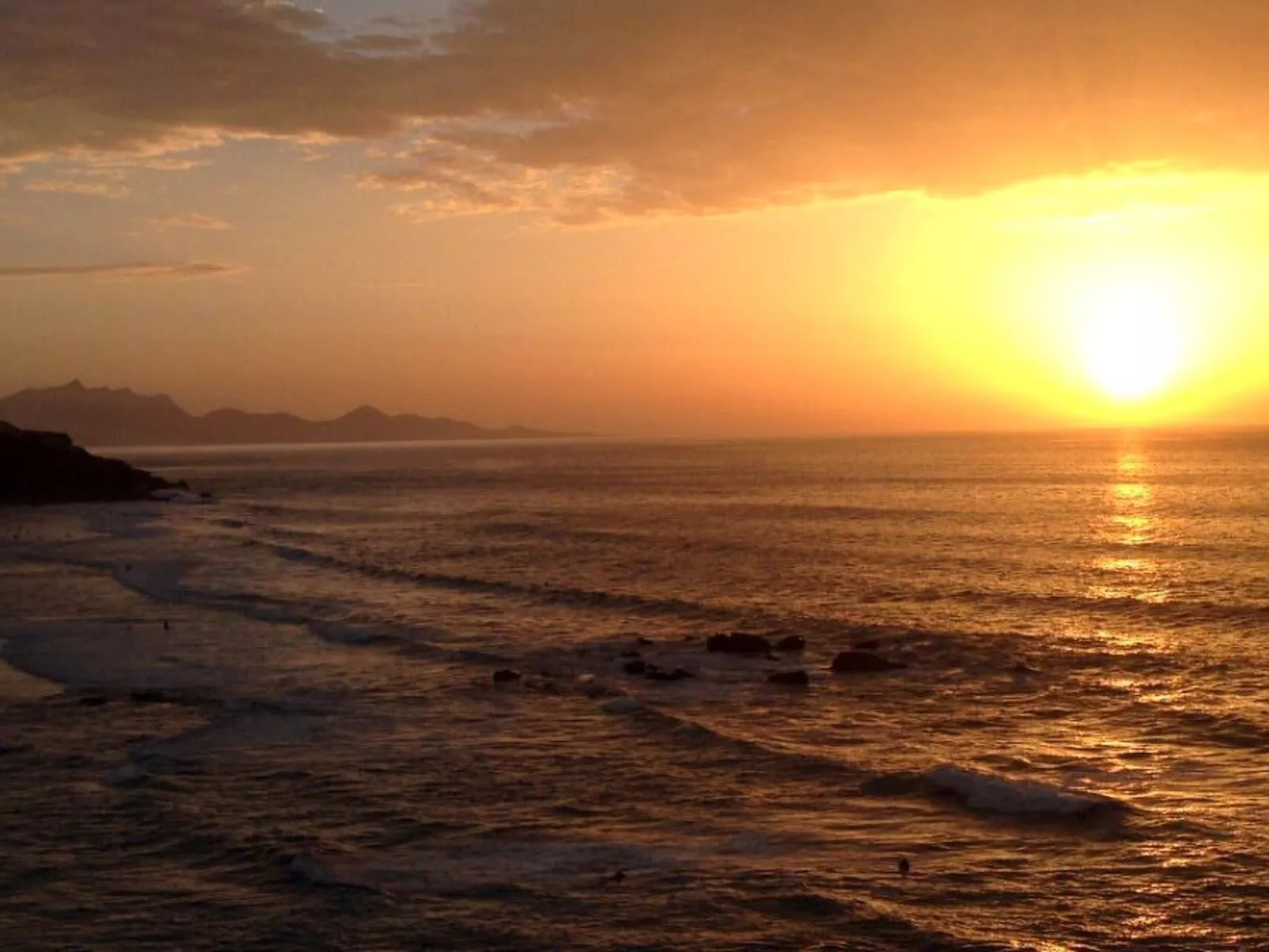 Komfortable Wohnung, Wifi, am Pool-Buiten