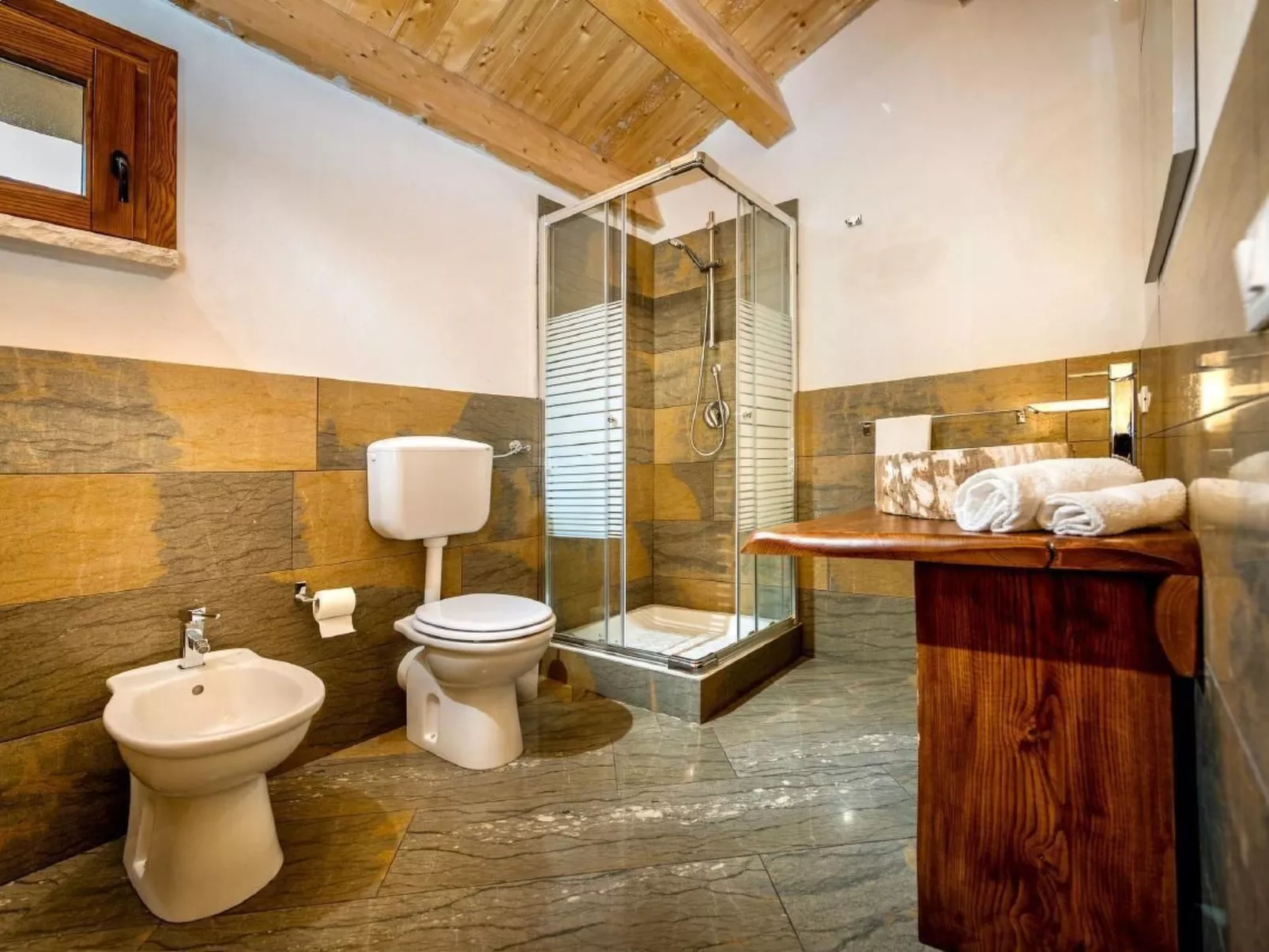 Villa "Le Muse" mit eigenem Pool-Binnen