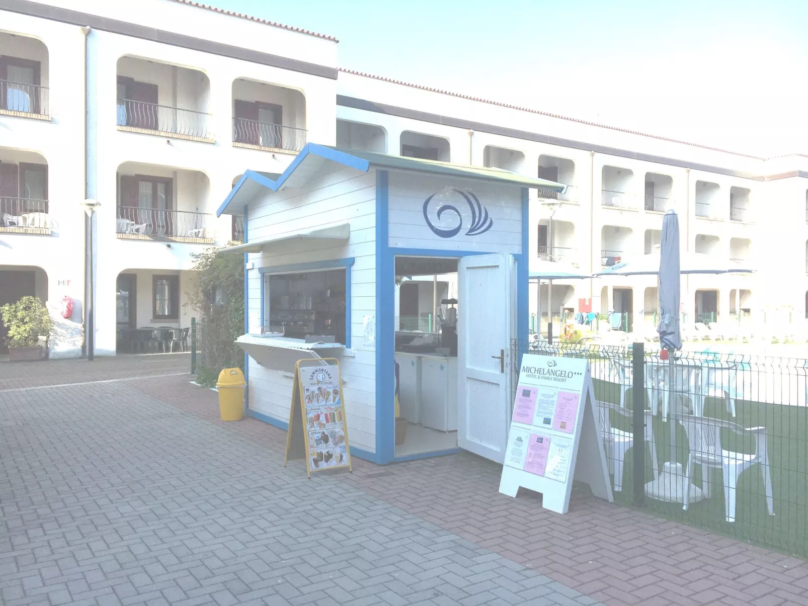 Wunderschöne Wohnung in Lido Di Spina mit Möbliertem Balkon-Image-tags.info