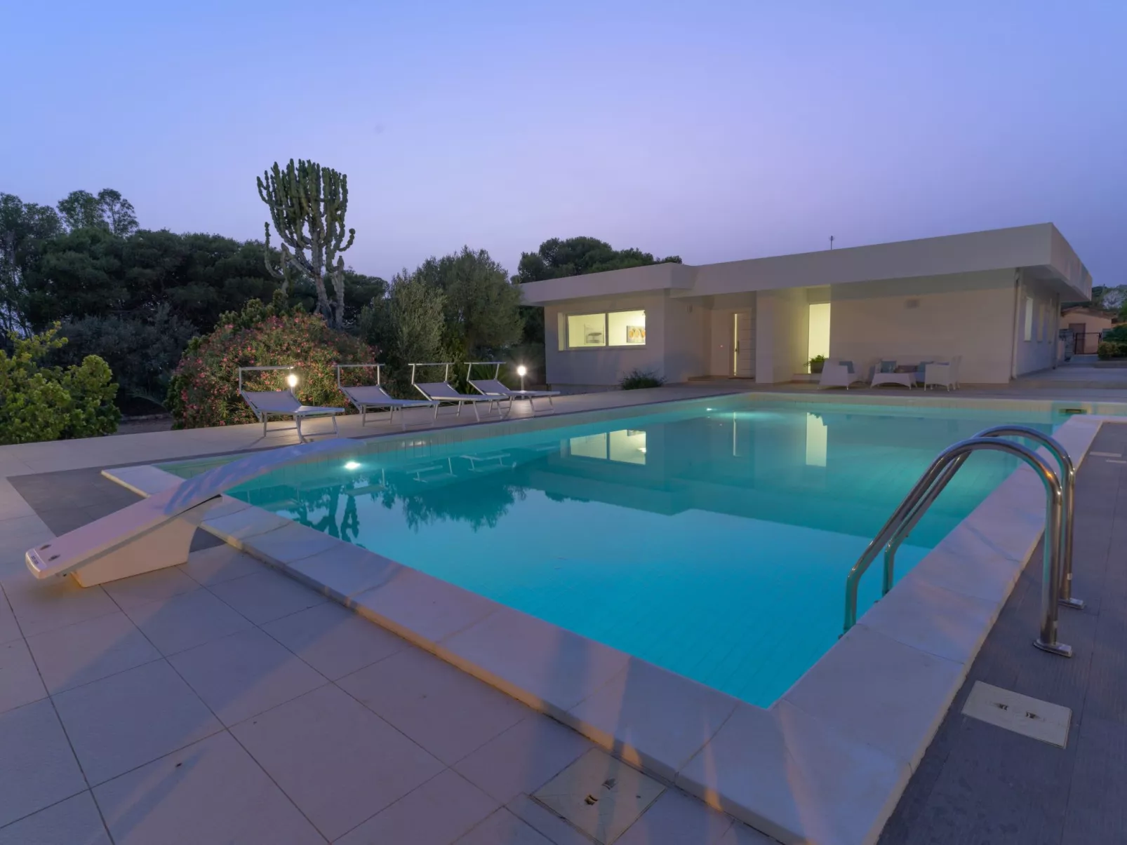 Thalìa, Villa mit Pool in Meeresnähe-Buiten