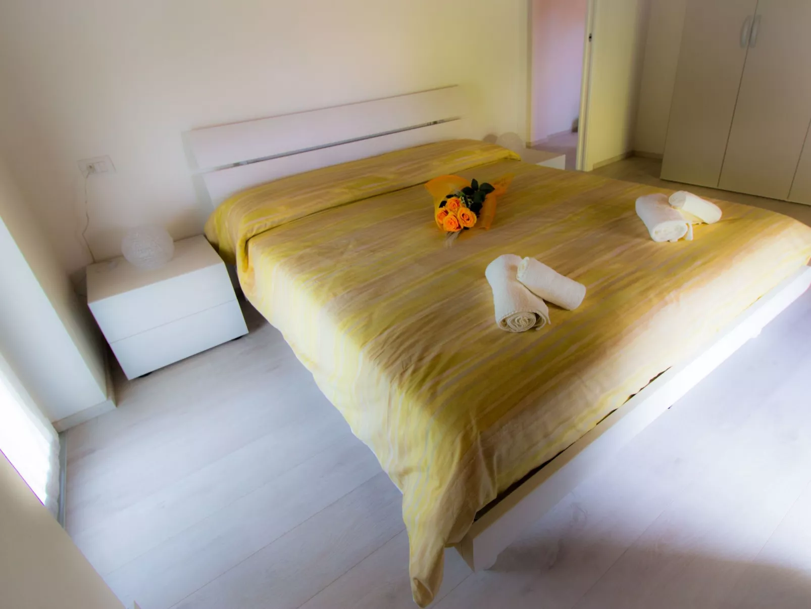 'Villa Perla del Lago-Binnen