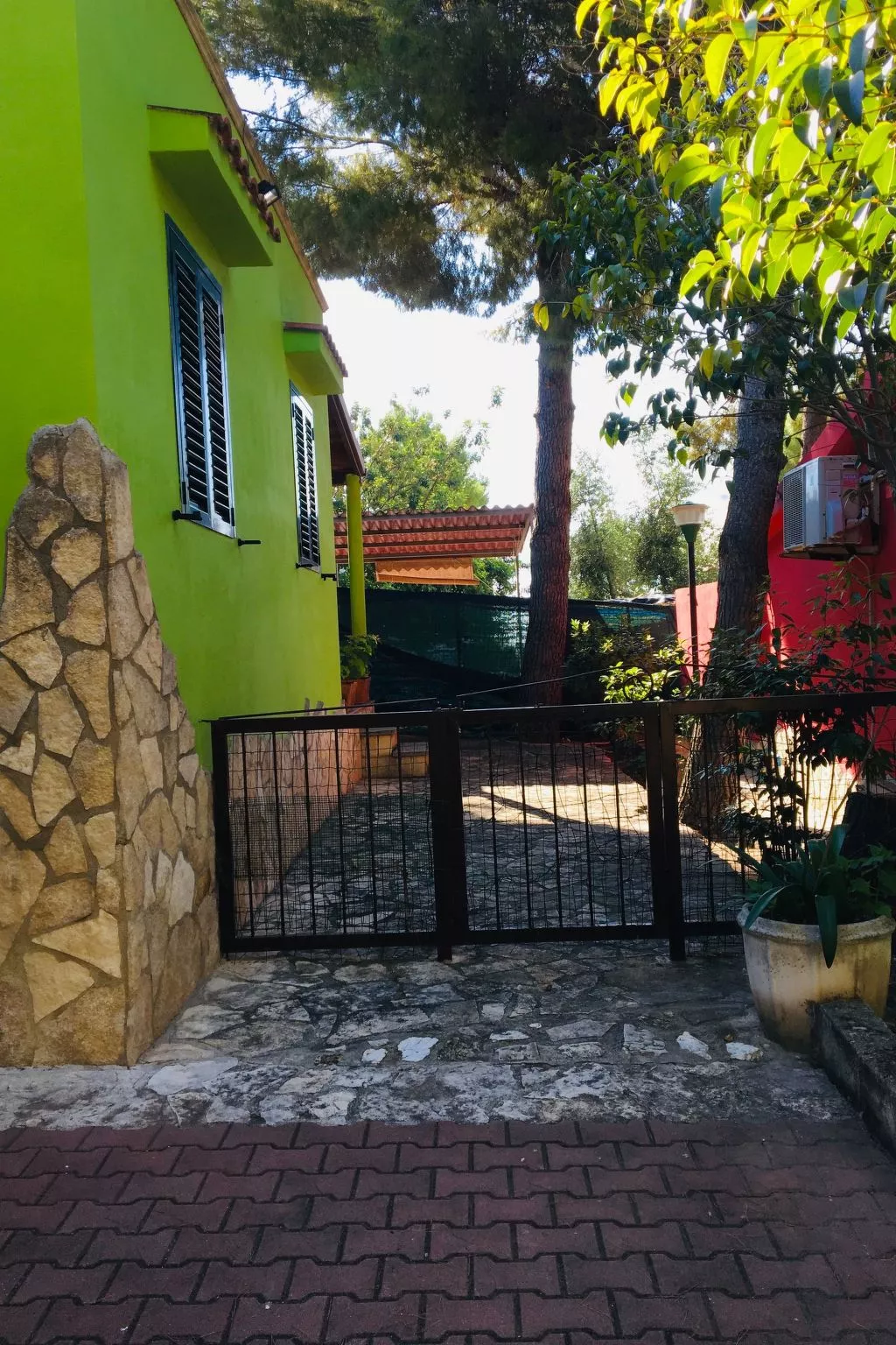 Gemütliche Wohnung in Vieste mit Grill-Buiten