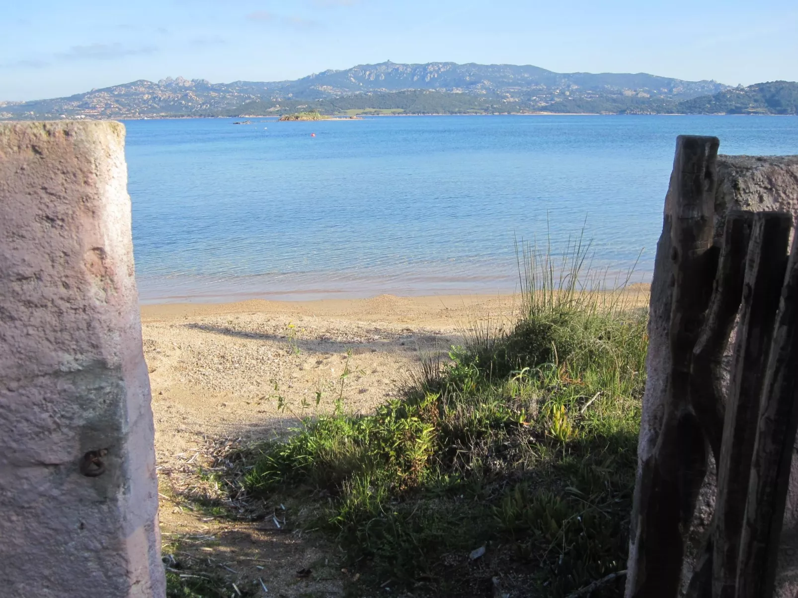 Charmante Wohnung Lungomare Cannigione-Buiten