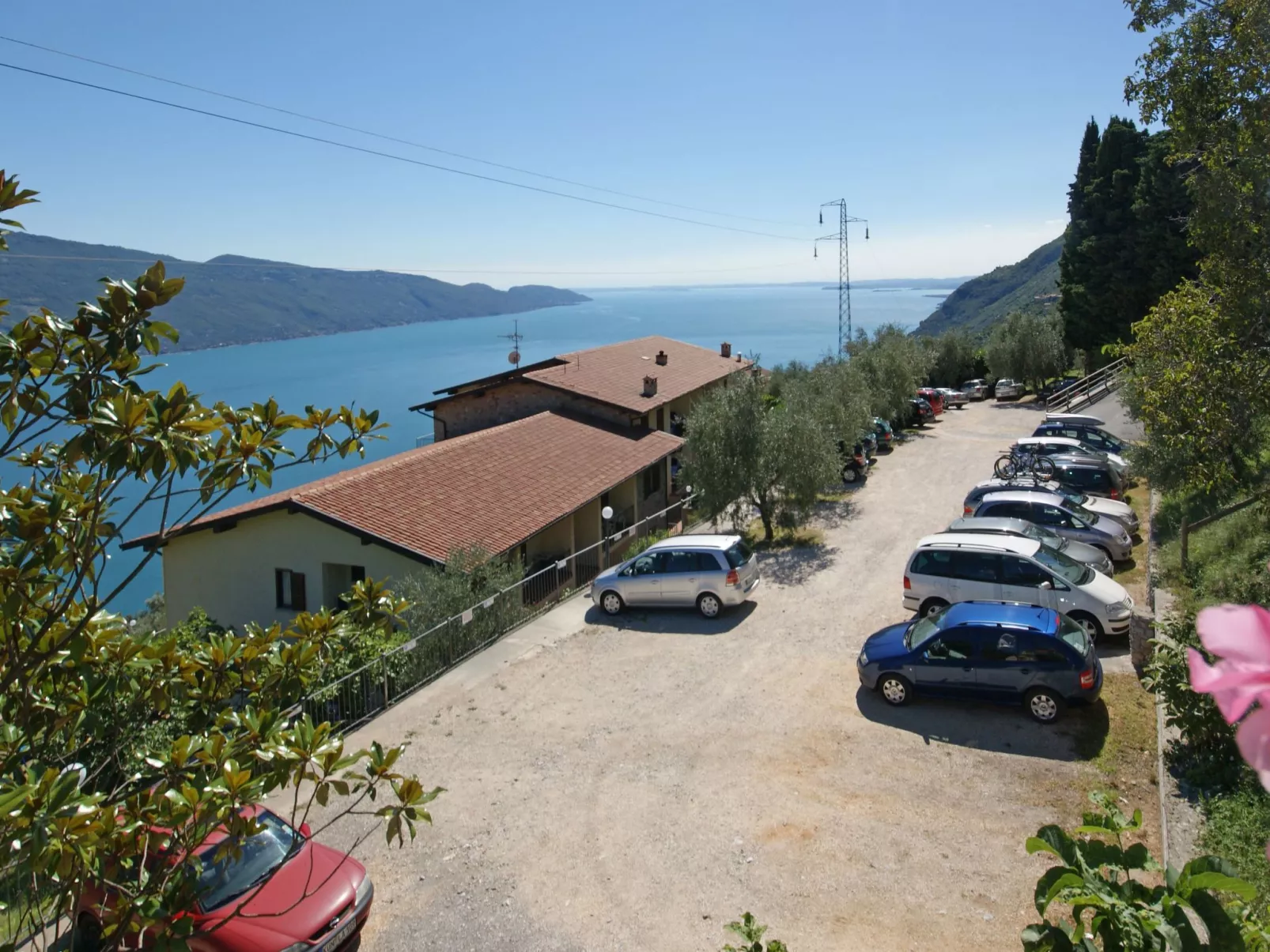 Dreizimmerwohnung mit Seeblick - Buiten