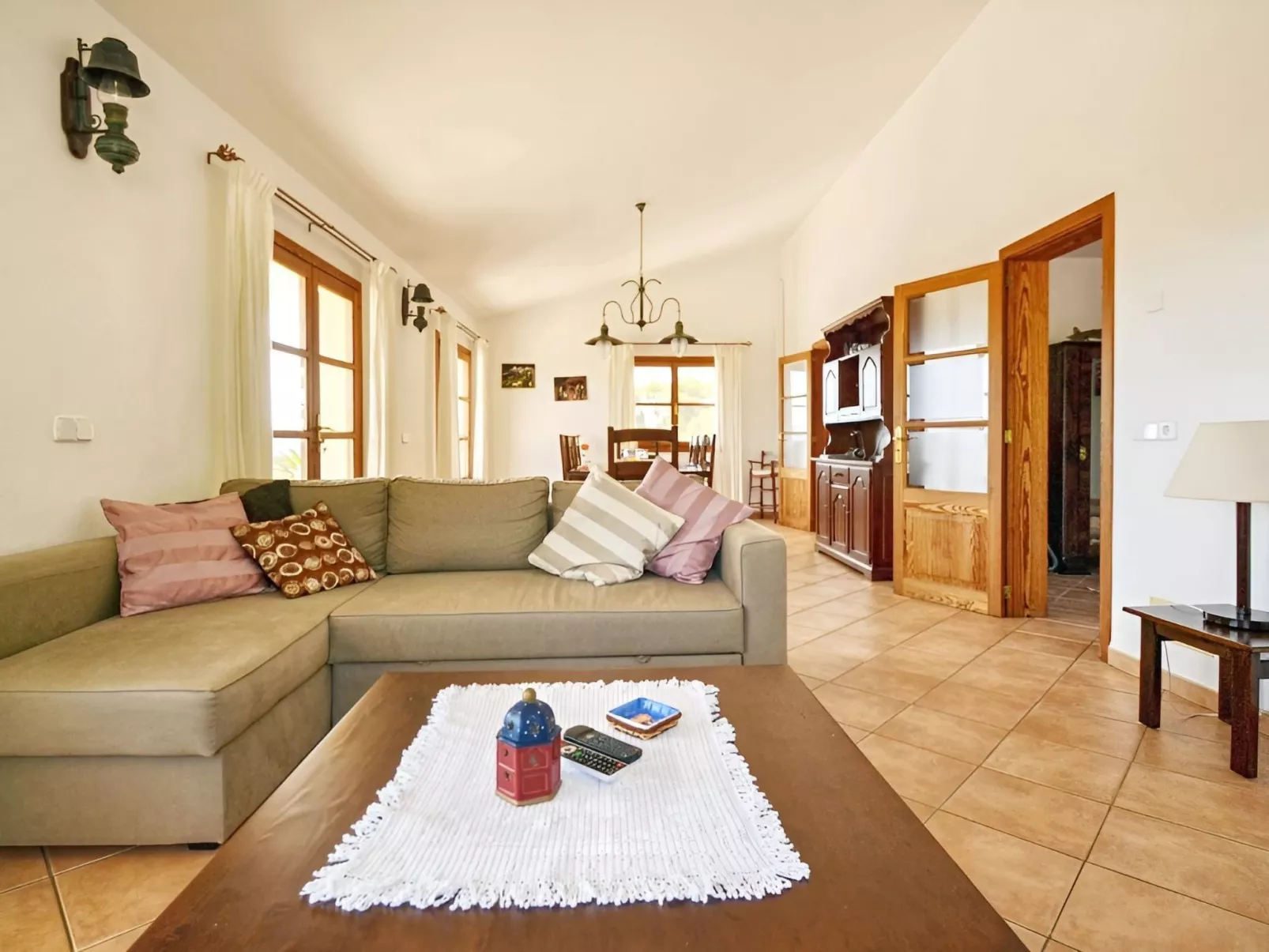 Schöne Finca mit Aussicht, Pool und Jacuzzi-Image-tags.info