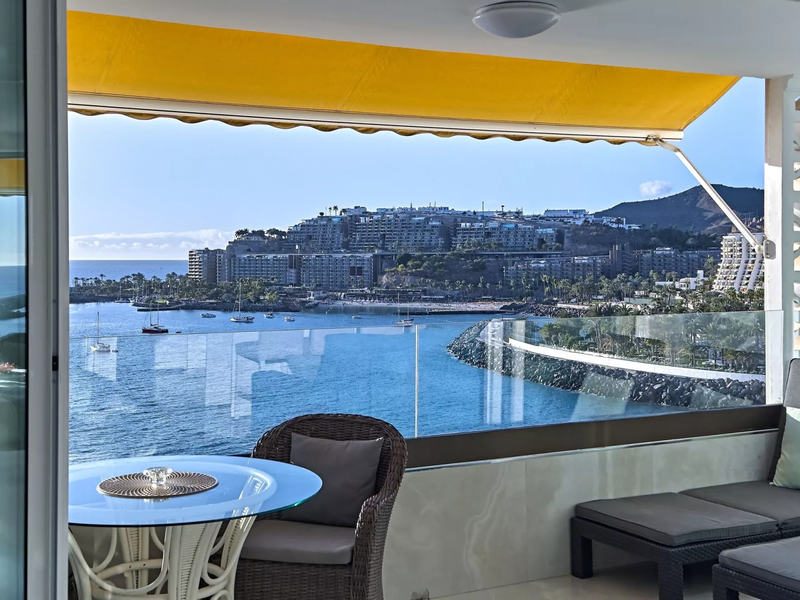 Seaside Serenity, Luxus mit einem Hauch von Gourmet-Buiten