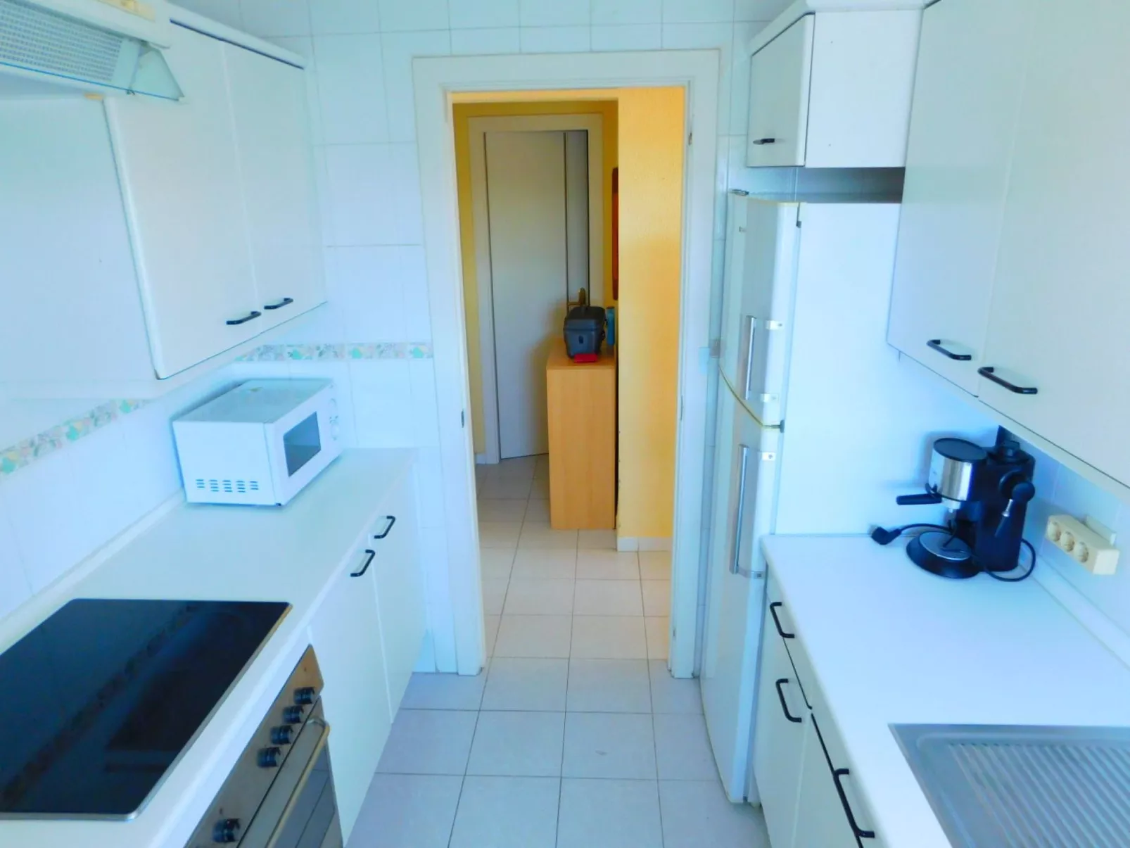 Ferienvermietung Penthouse mit schöner Terrasse 200m vom Strand Salatar, Roses-Binnen