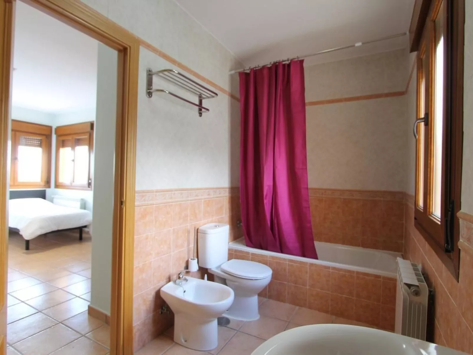 In Seseña mit großem Garten-Image-tags.info