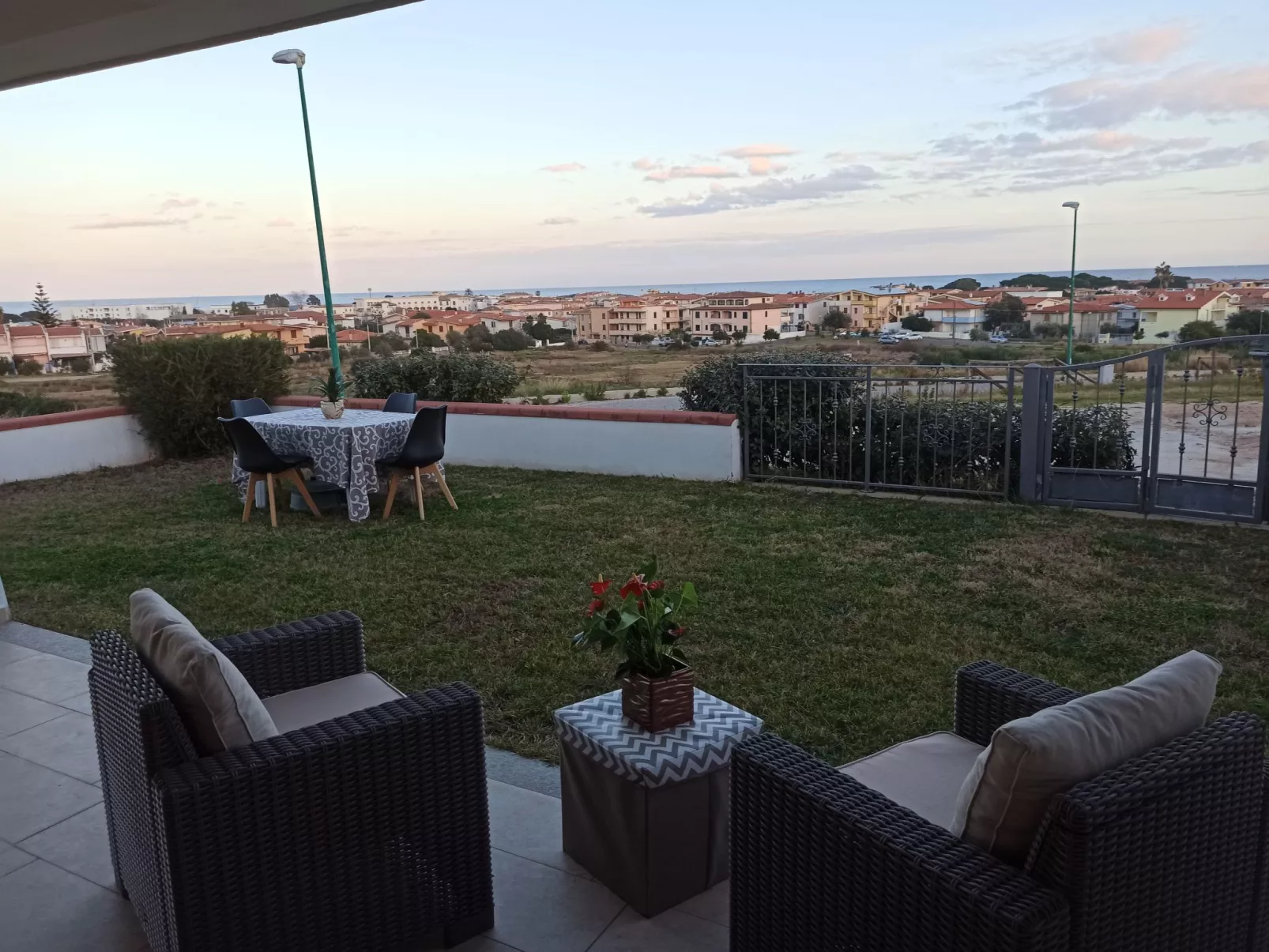 Dolce Vita Ferienhaus mit Meerblick - Image-tags.info