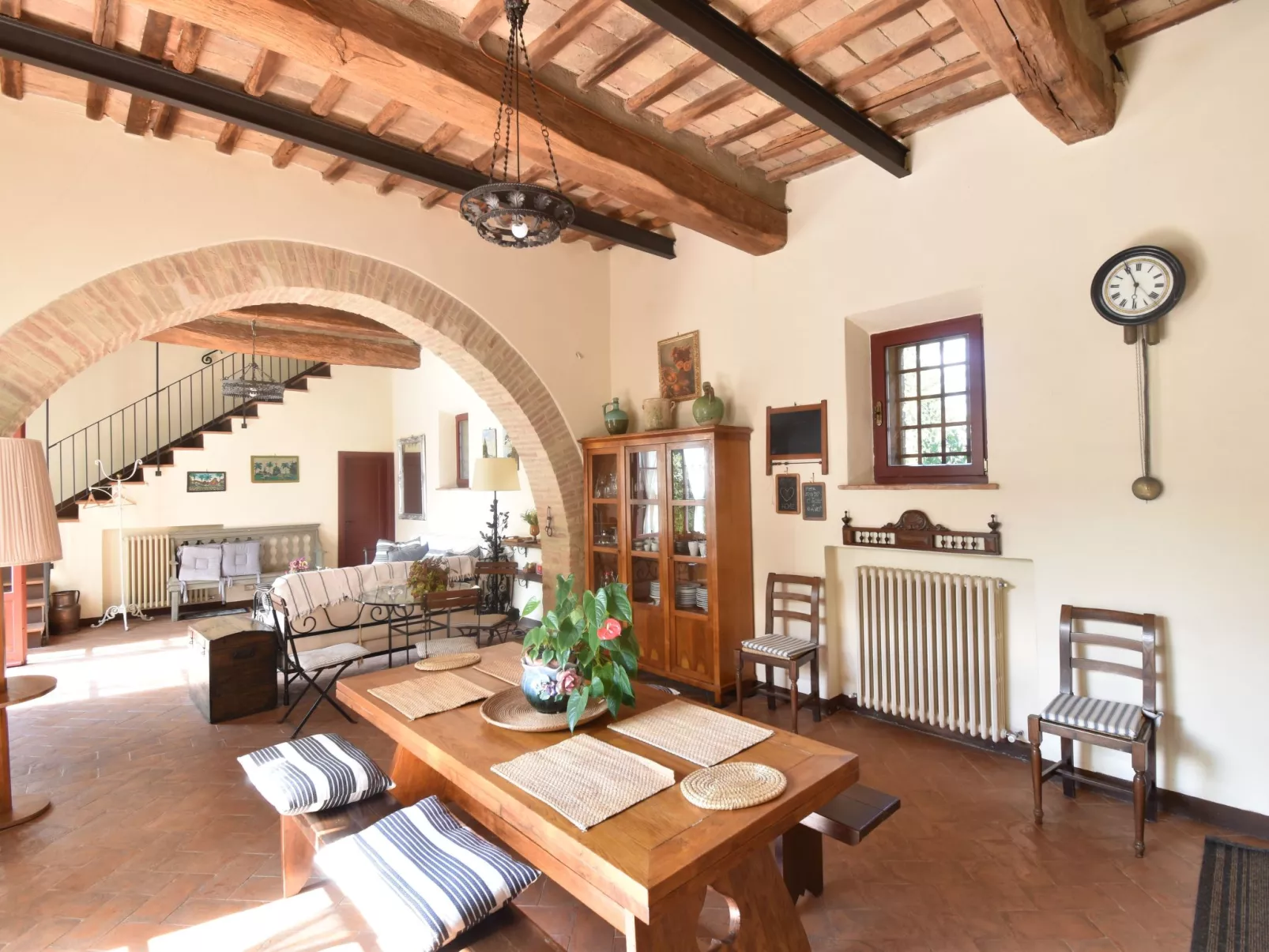 Wohnung in Bauernhaus mit großem Garten, Schwimmbad-Image-tags.info