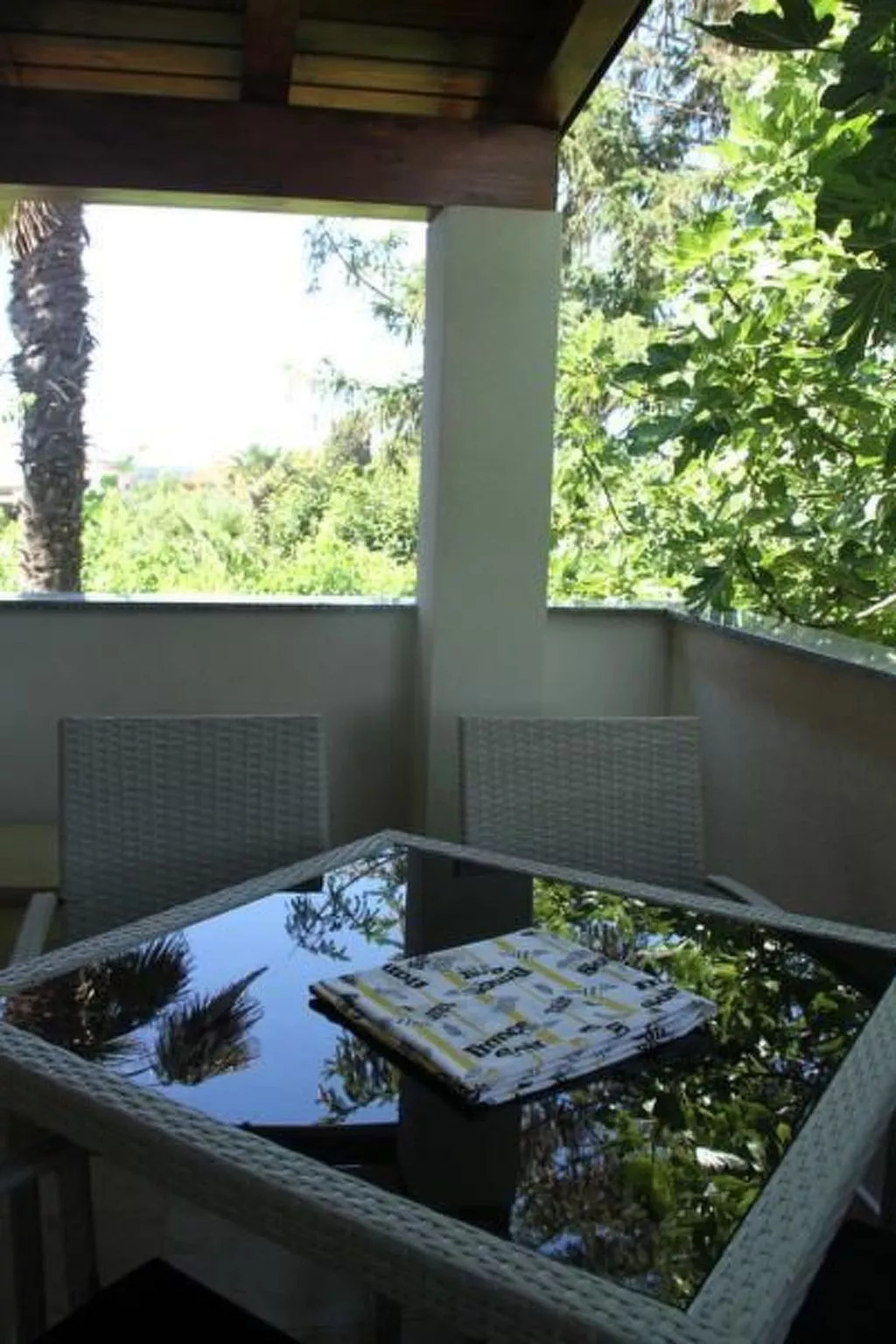 Wohnung im ersten Stock mit Blick aufs Wasser-Buiten