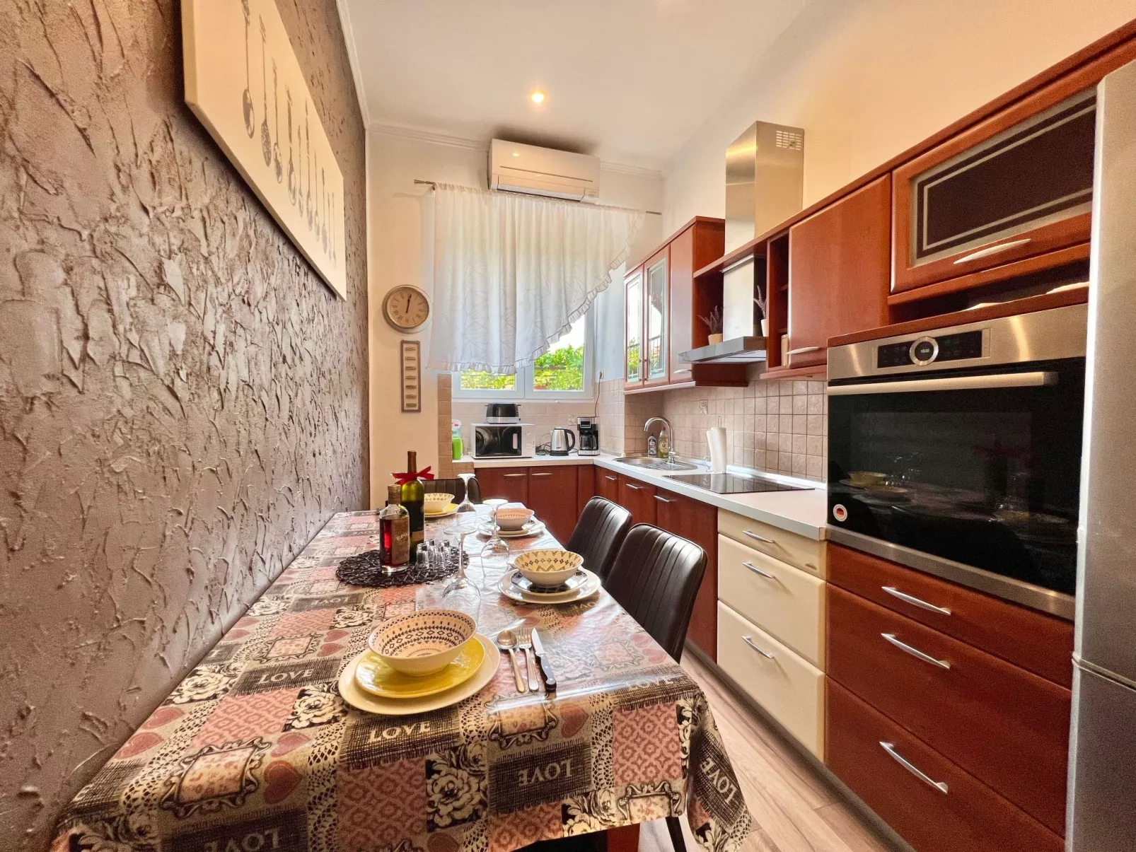 Holiday house Lona-Binnen