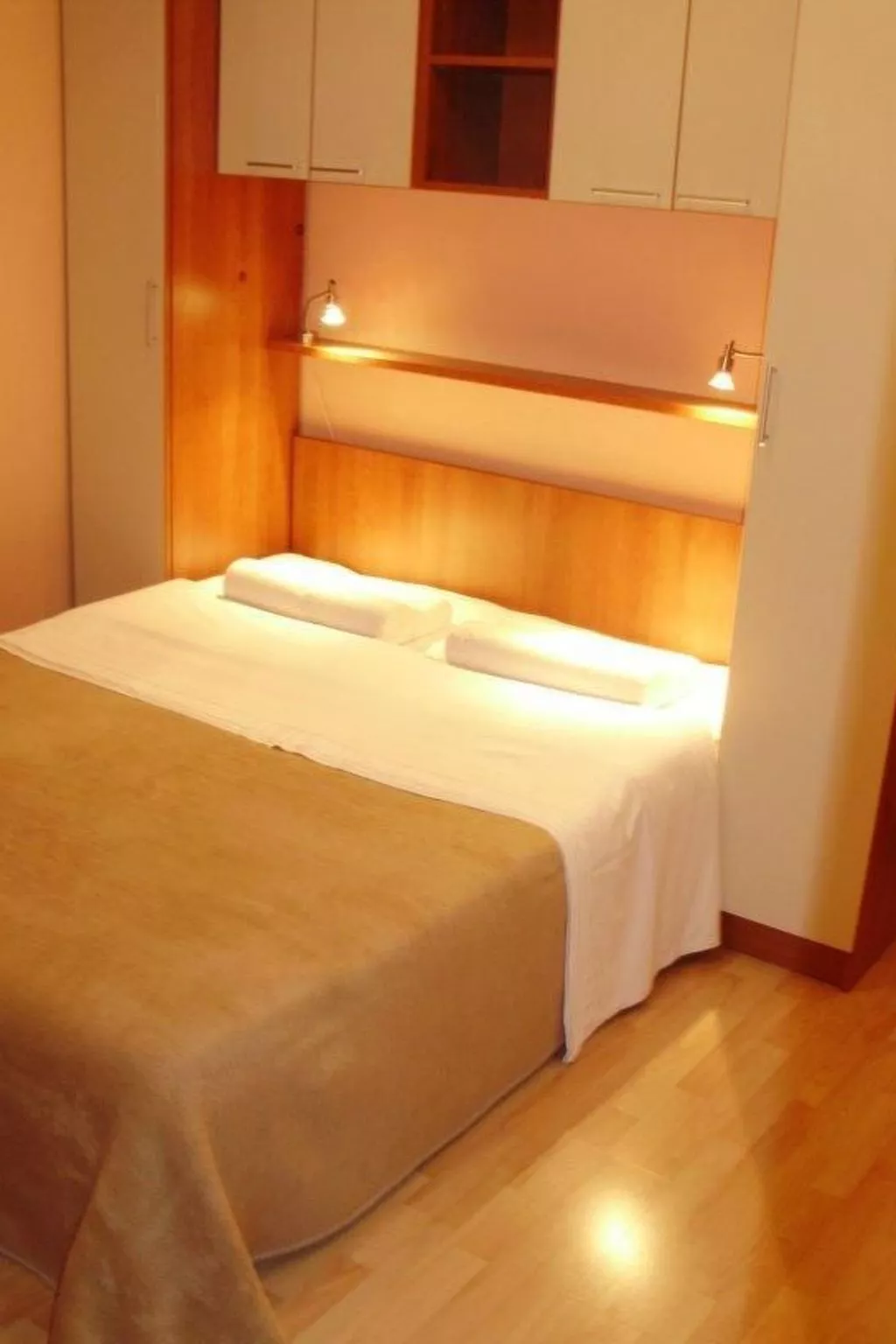 "Levant Ventus Makarska"-Image-tags.info