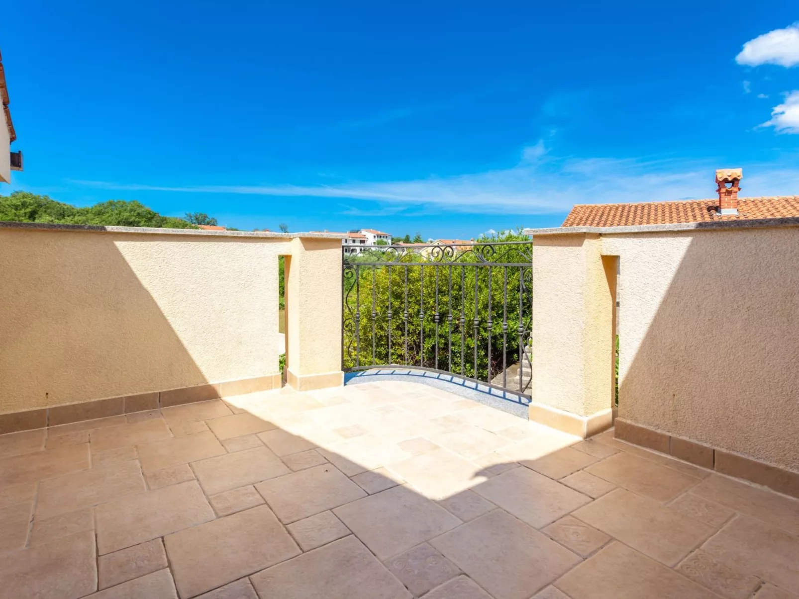 In der Nähe des Meeres, schöne und moderne Wohnung-Buiten