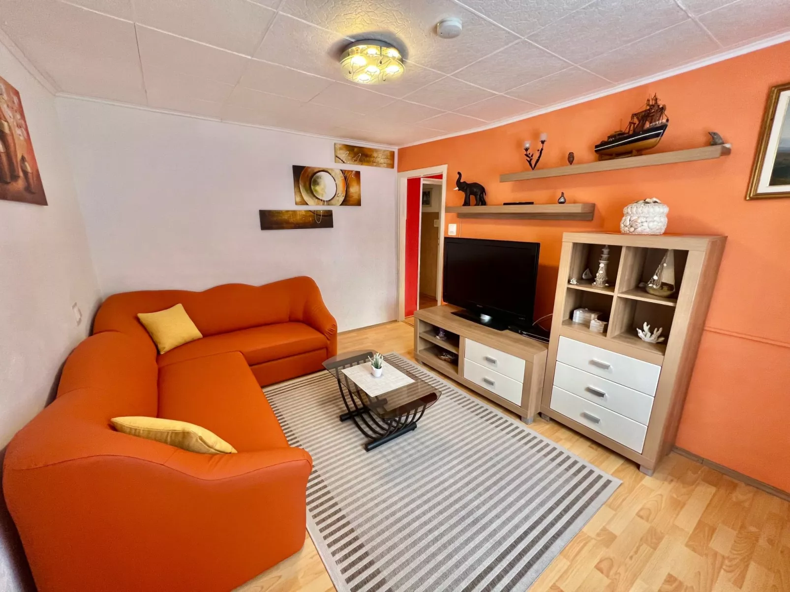 Mit eigenem Garten und Grill-Binnen