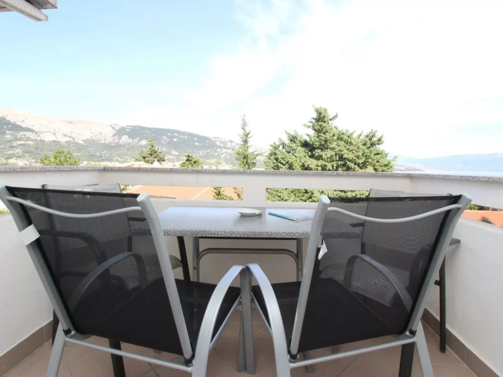 Wohnung in Baška mit Eigenem Balkon-Image-tags.info