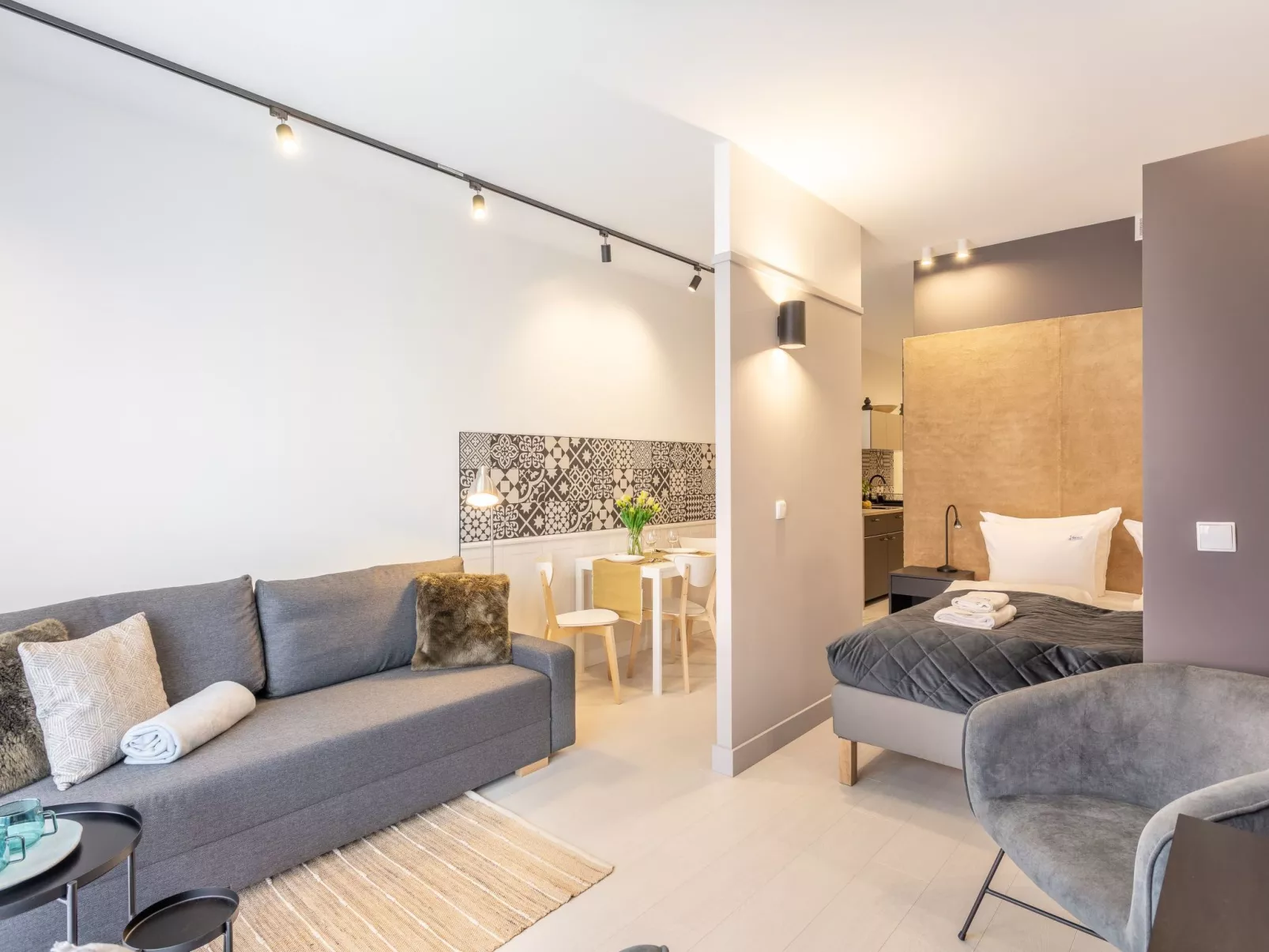 Kormoran in modernem Appartementhaus-Image-tags.info