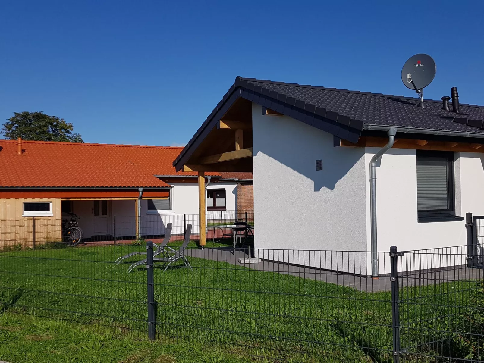 N4 Haus in Nordseenähe mit Terrasse und Garten-Buiten