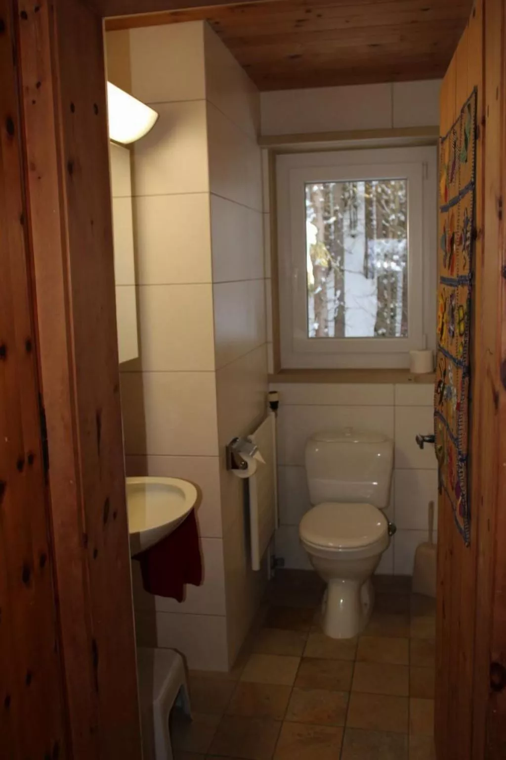 Haus Basilisk / Obere Wohnung für 5 Personen-Binnen