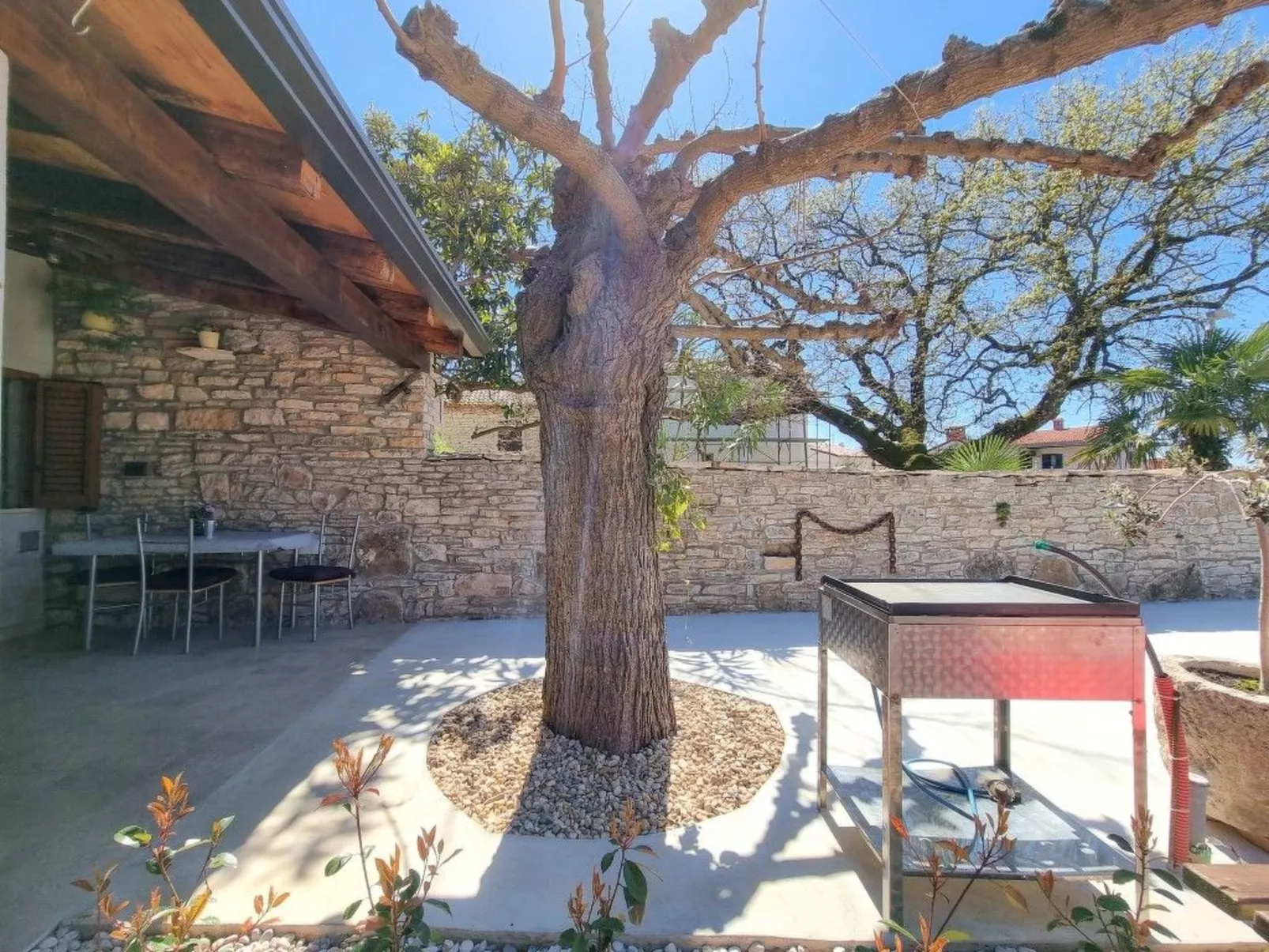 Für 3 Personen ca. 40 m&sup2; in Novigrad, Adriaküste Kroatien (Westküste von I-Image-tags.info